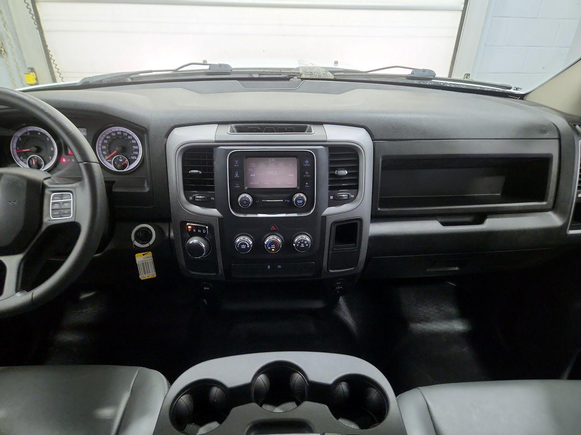 Thumbnail: 2022 RAM 1500 Classic - 9