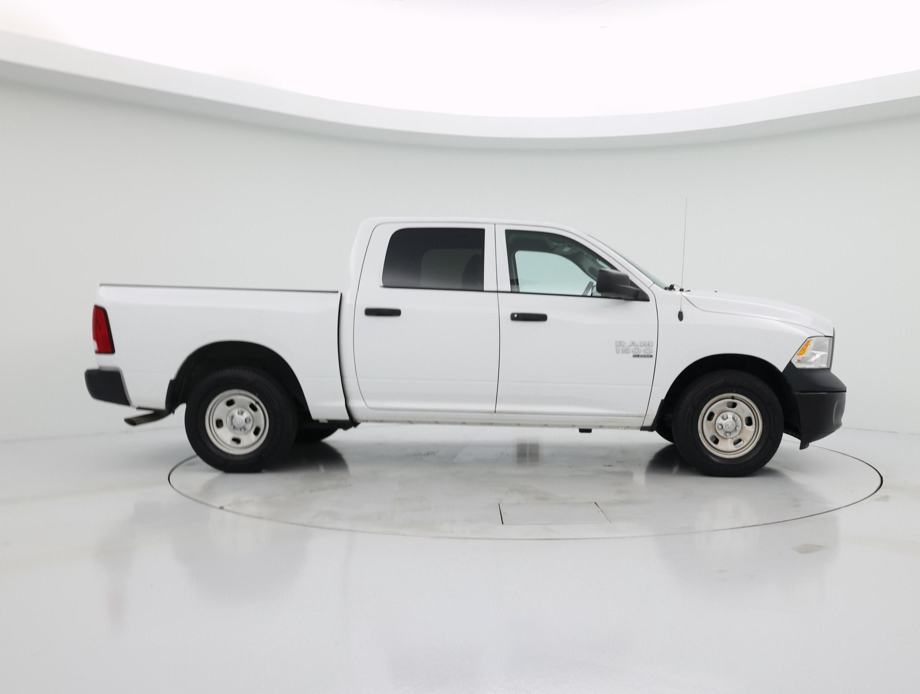 Thumbnail: 2022 RAM 1500 Classic - 7