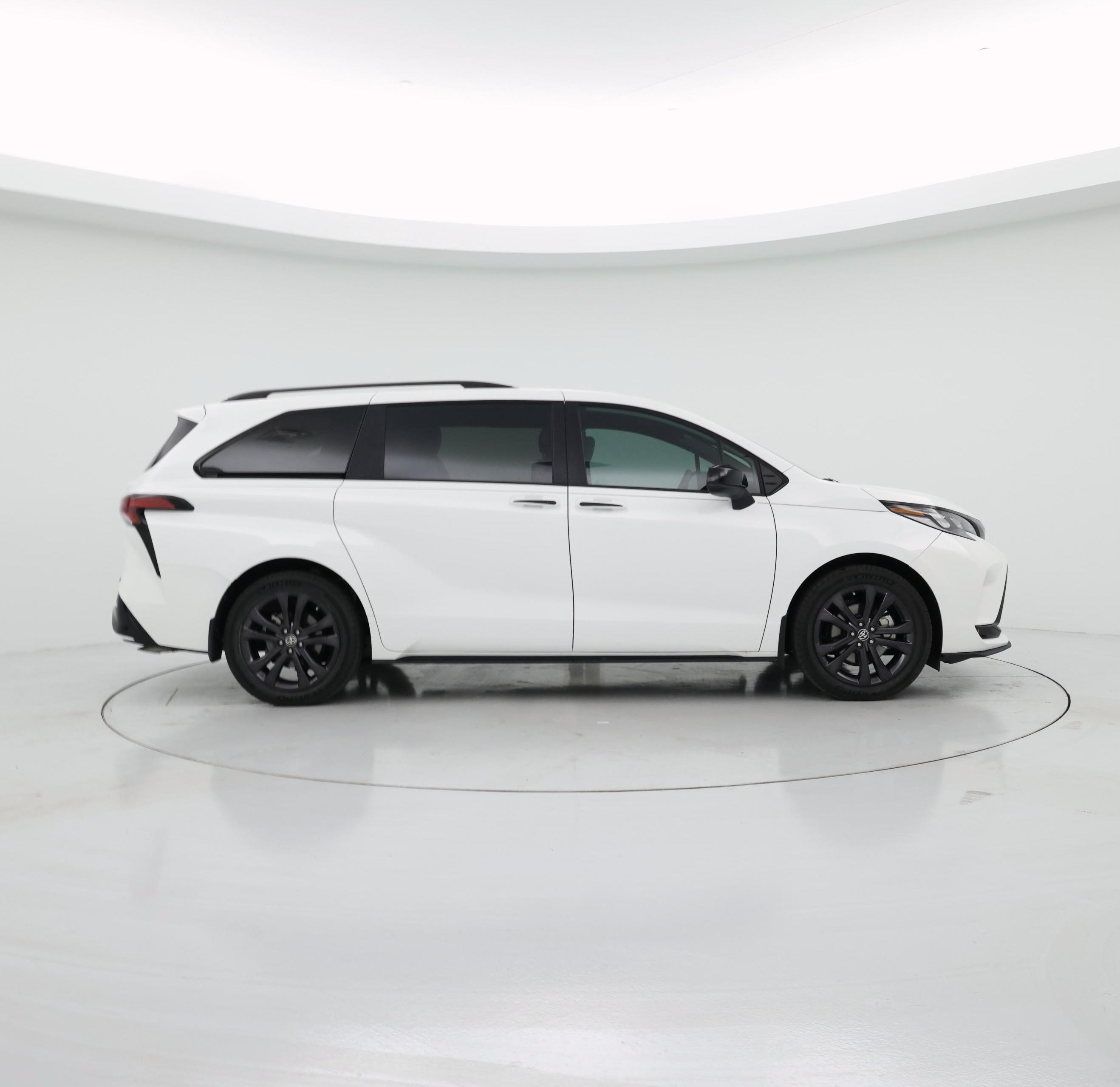Thumbnail: 2025 Toyota Sienna - 7