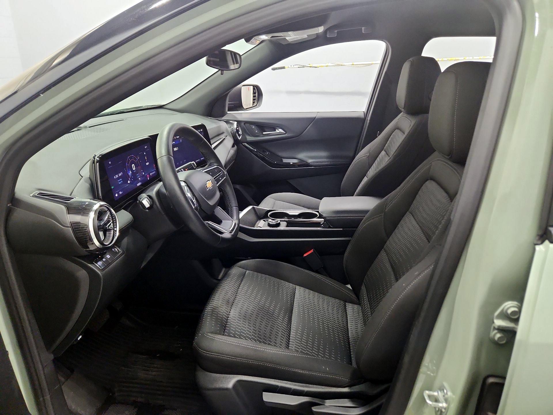 Thumbnail: 2026 Chevrolet Equinox - 11