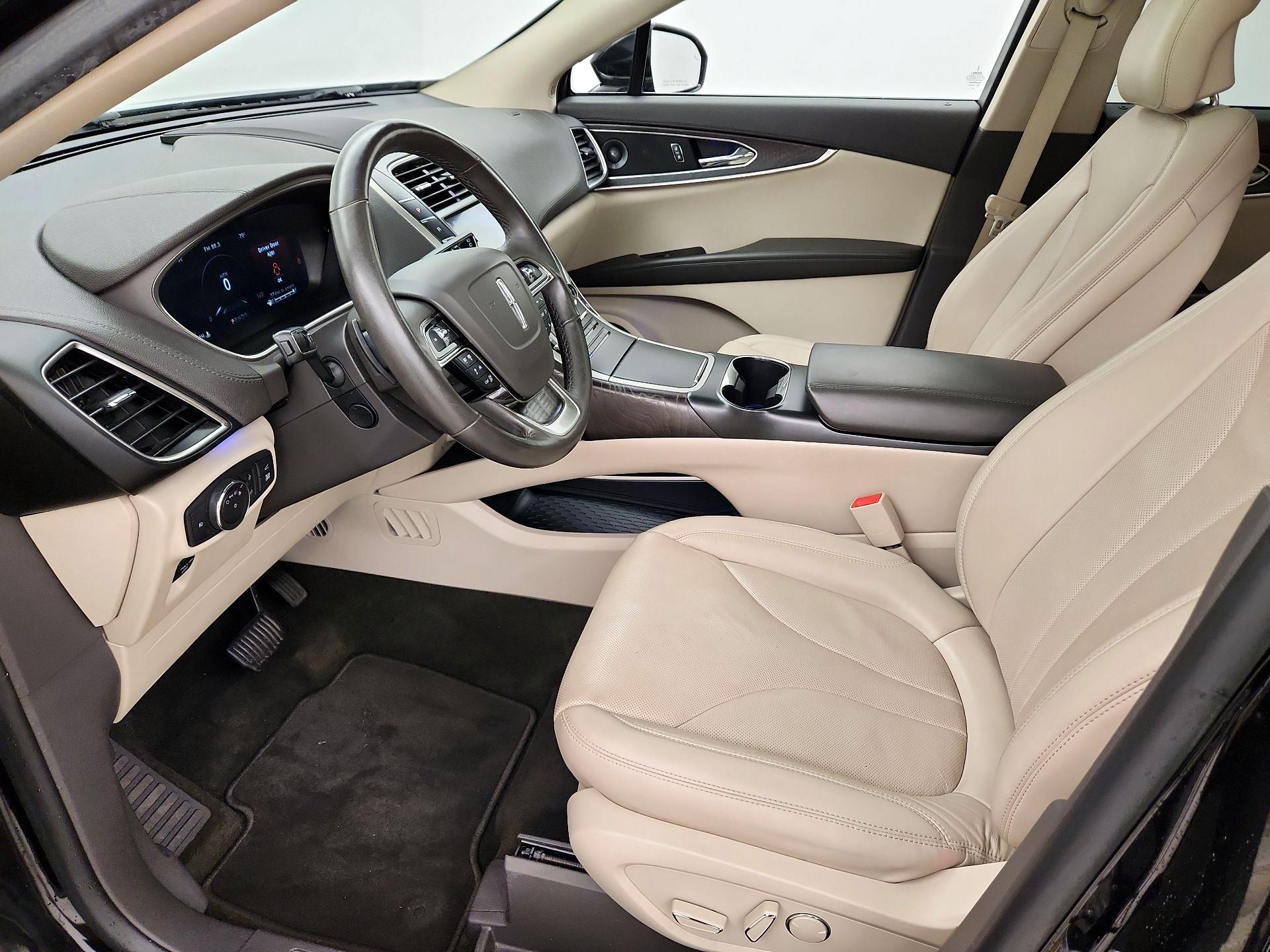 Thumbnail: 2019 Lincoln Nautilus - 11