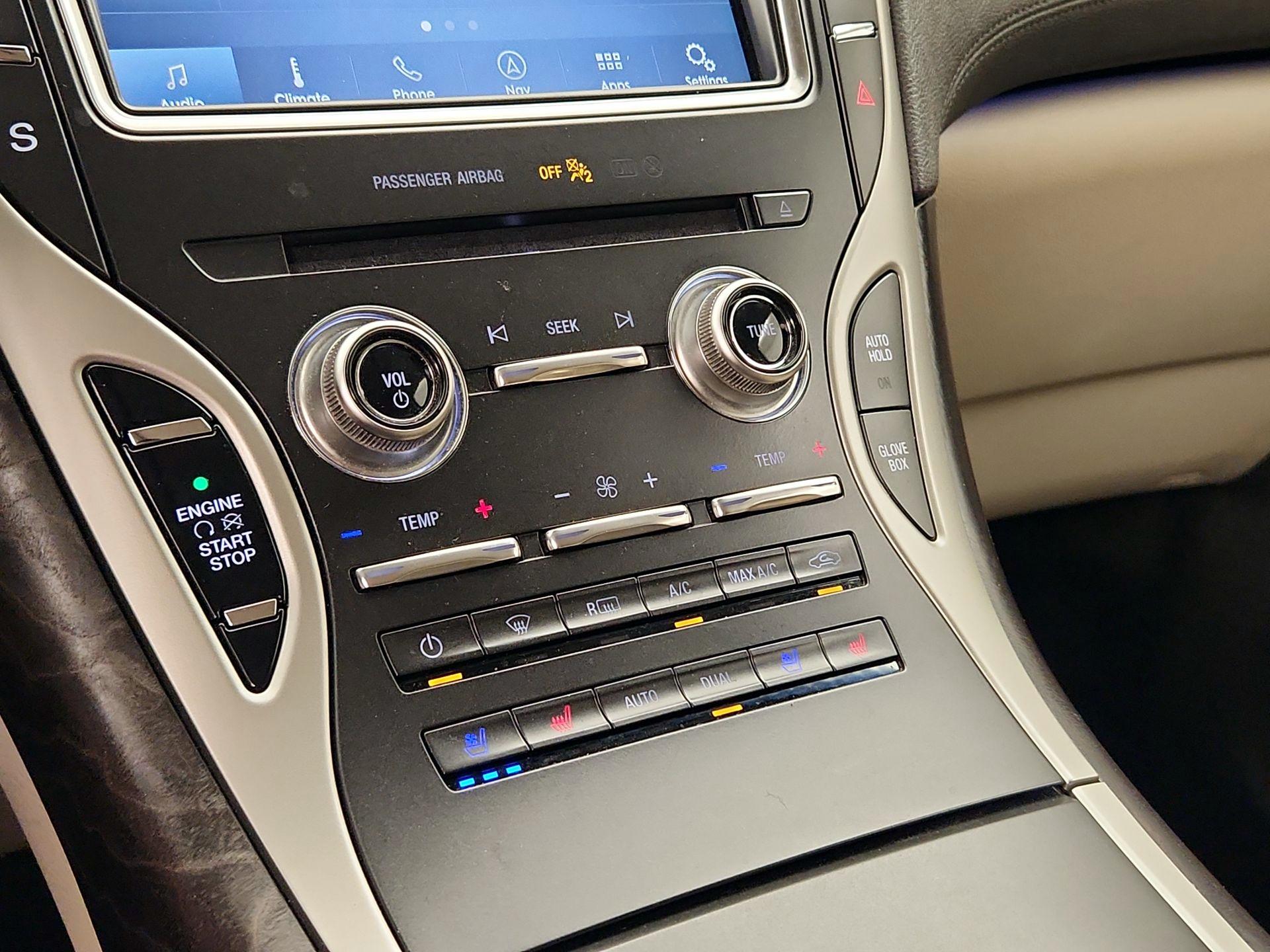 Thumbnail: 2019 Lincoln Nautilus - 17