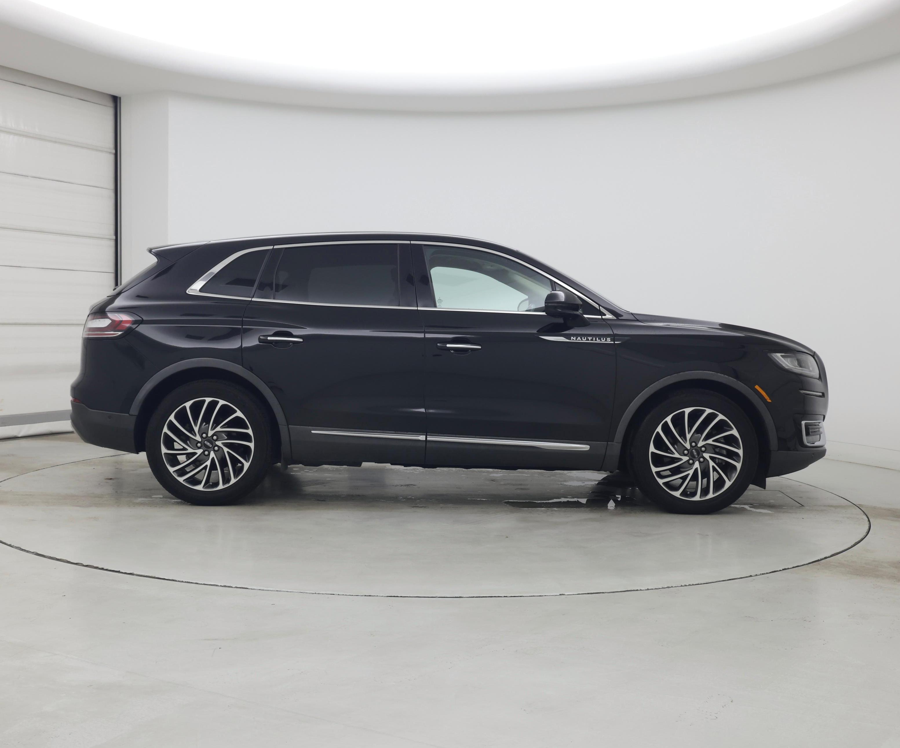 Thumbnail: 2019 Lincoln Nautilus - 7