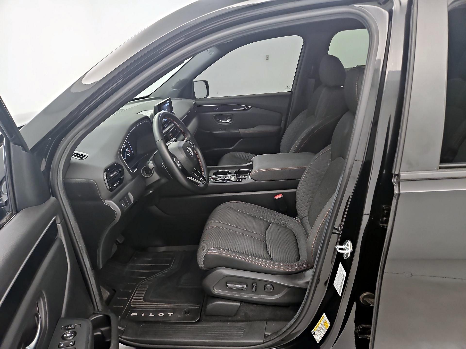 Thumbnail: 2024 Honda Pilot - 11