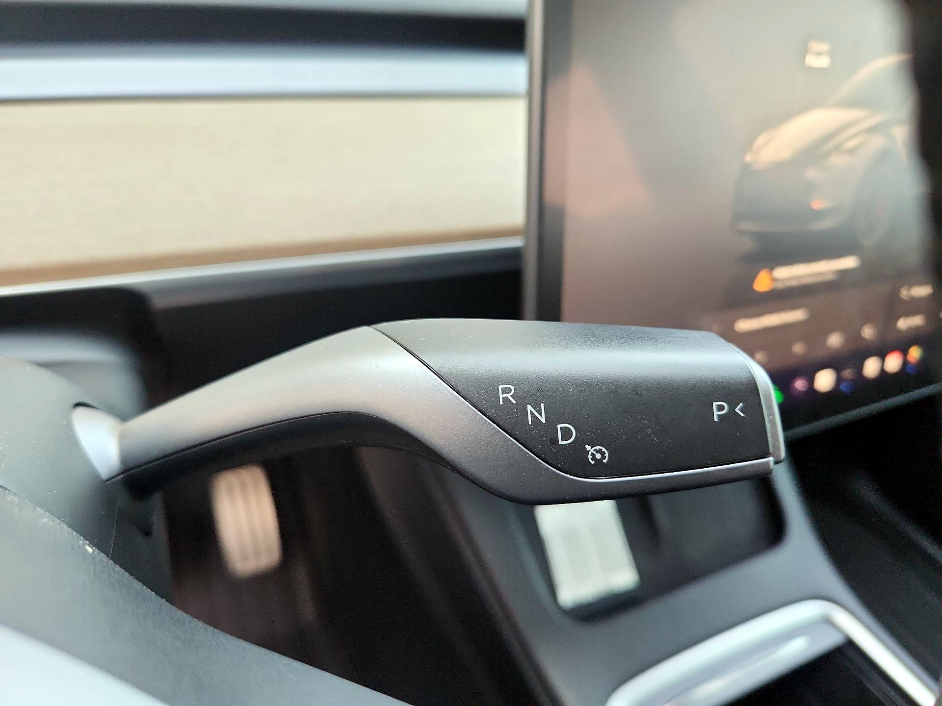 Thumbnail: 2022 Tesla Model Y - 17