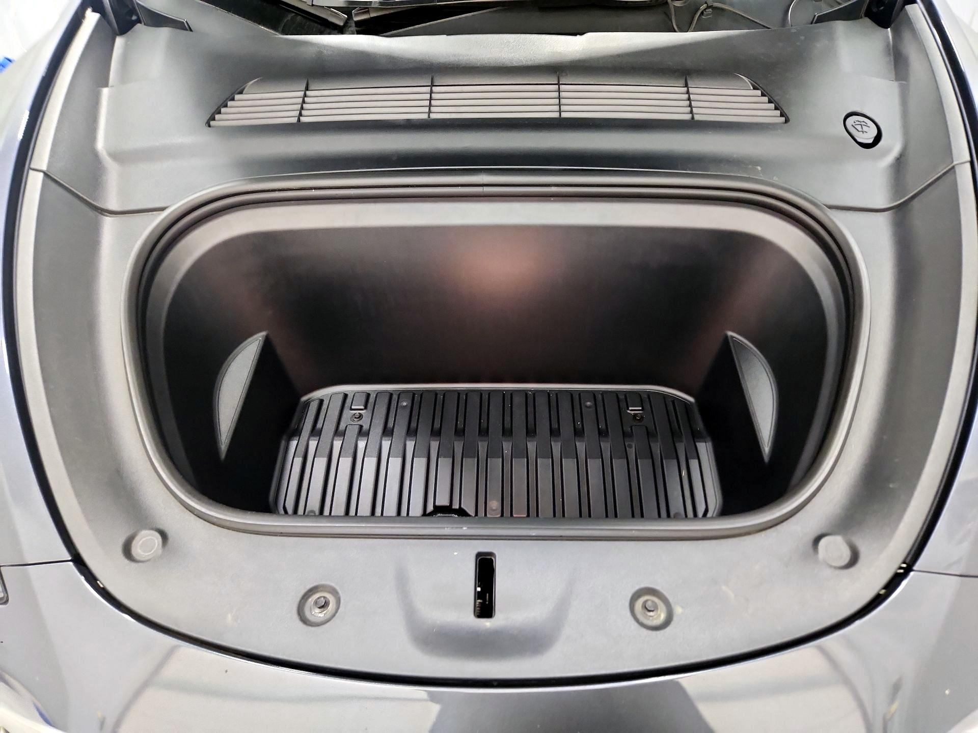 Thumbnail: 2022 Tesla Model Y - 20
