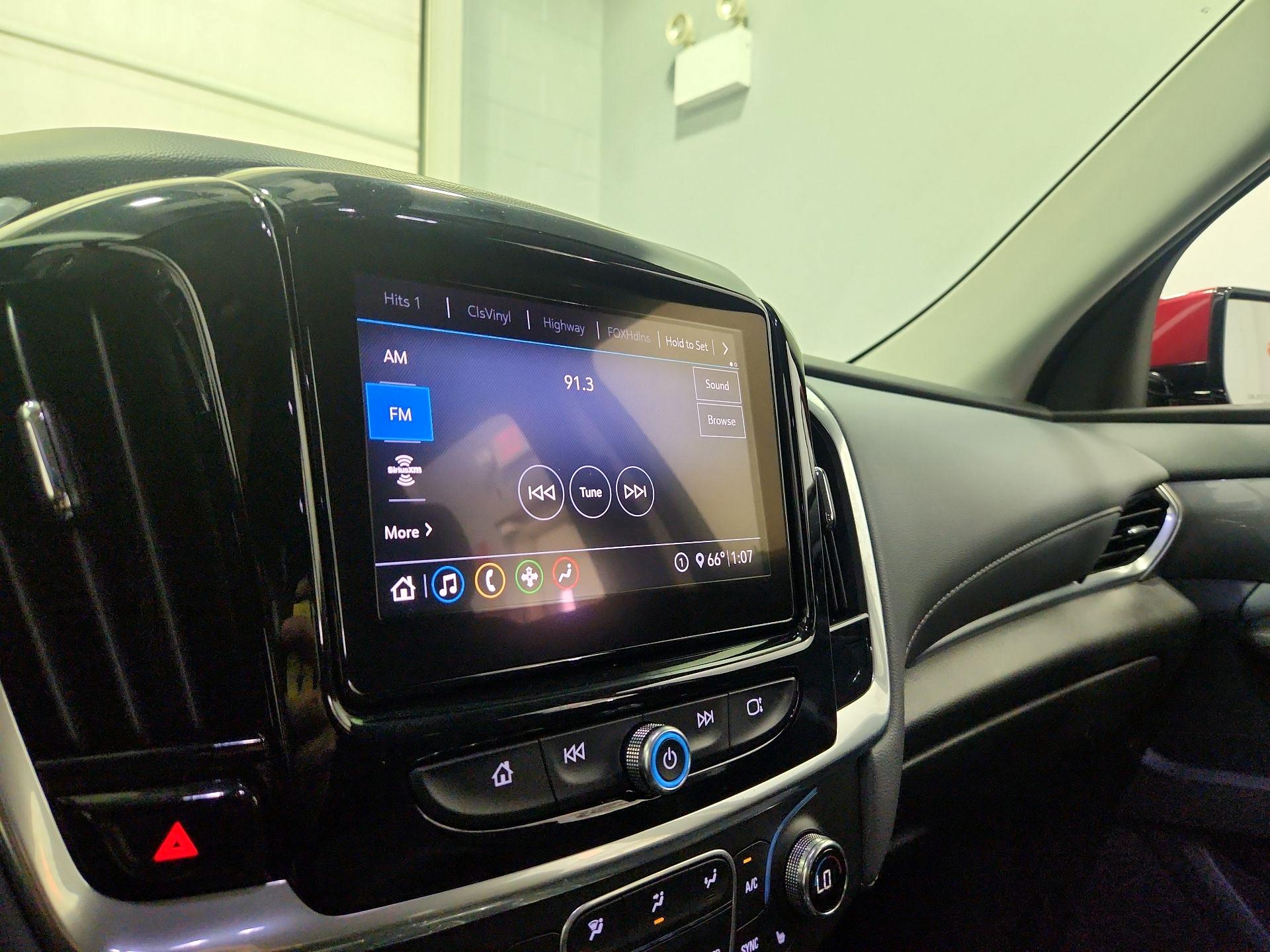 Thumbnail: 2020 Chevrolet Traverse - 15