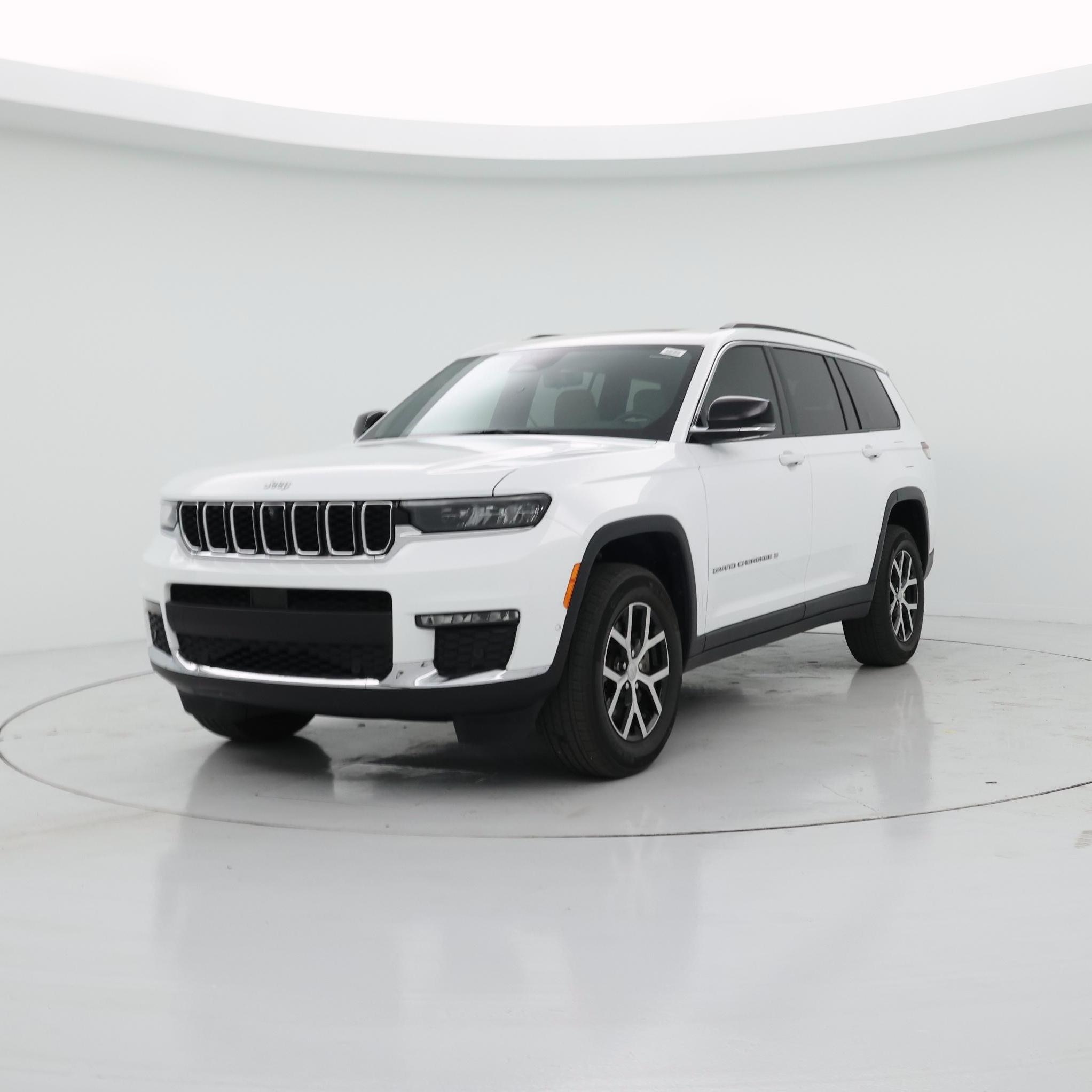 Thumbnail: 2024 Jeep Grand Cherokee L - 4