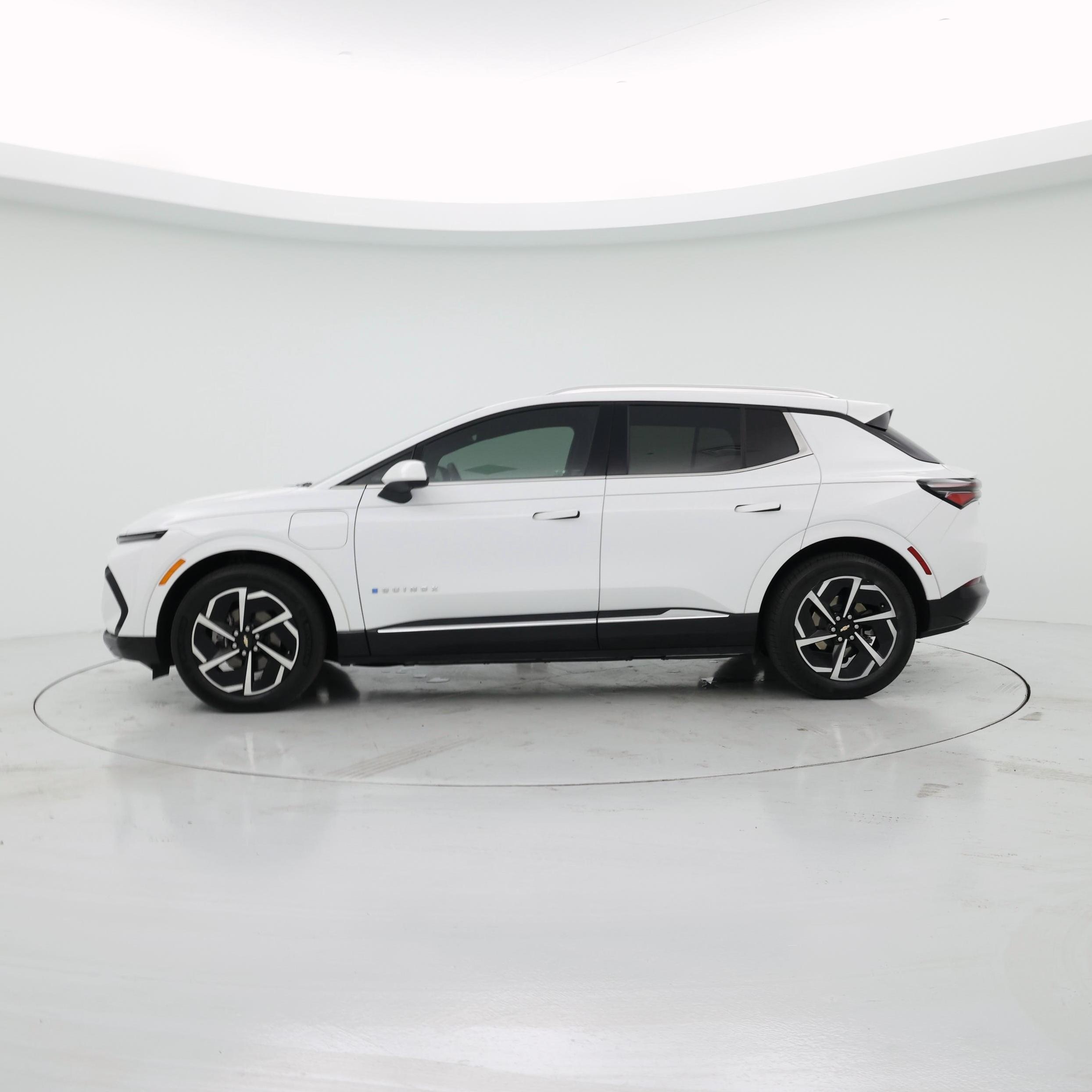 Thumbnail: 2024 Chevrolet Equinox - 3