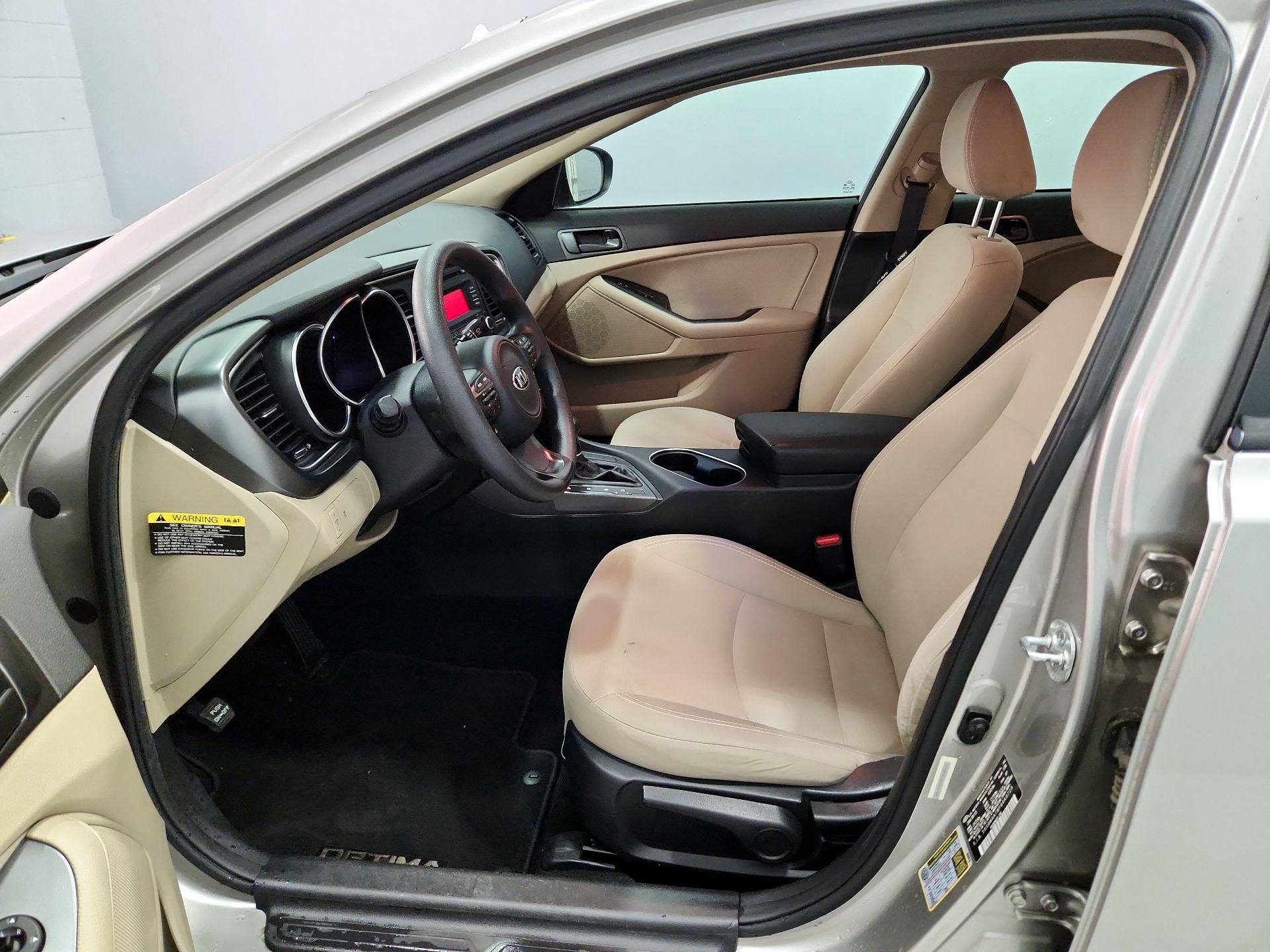 Thumbnail: 2015 Kia Optima - 11