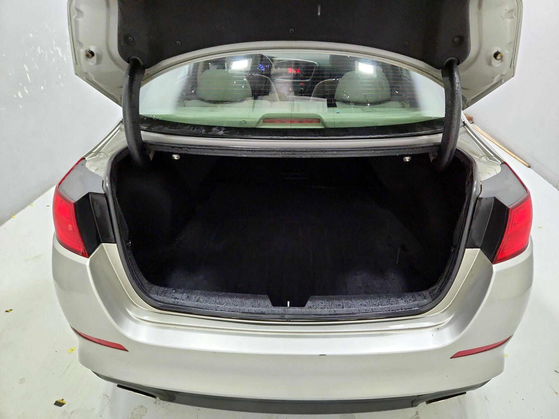 Thumbnail: 2015 Kia Optima - 19