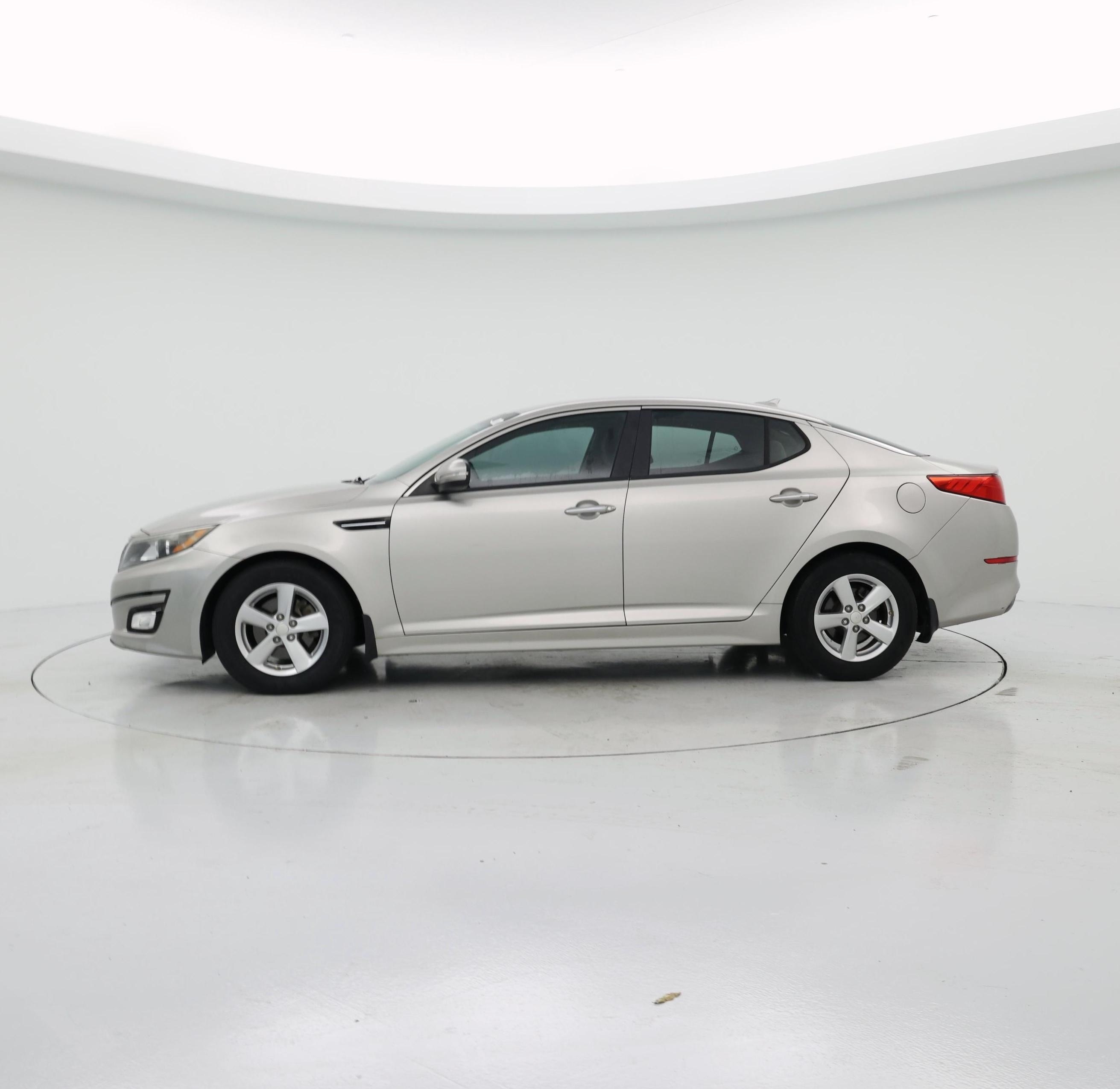 Thumbnail: 2015 Kia Optima - 3