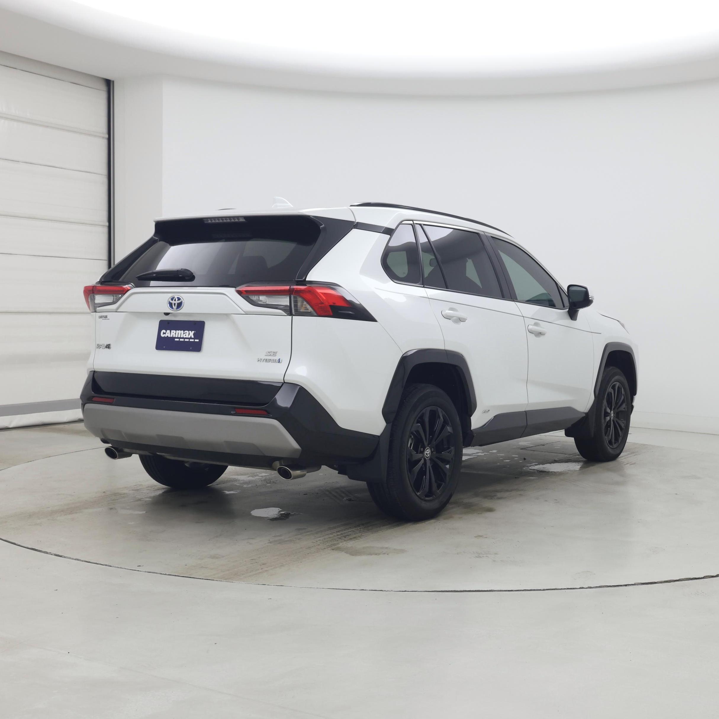 Thumbnail: 2024 Toyota RAV4 - 8