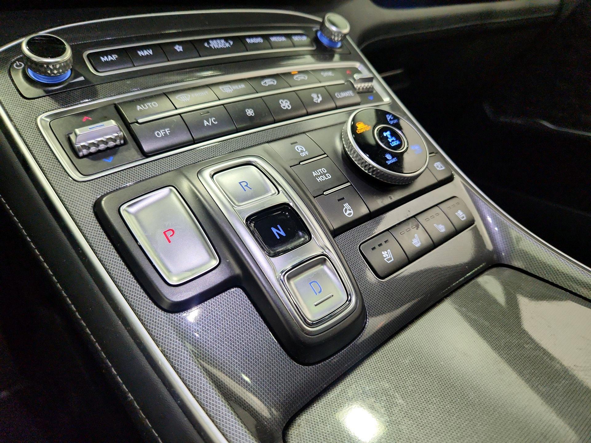 Thumbnail: 2021 Hyundai Santa Fe - 18