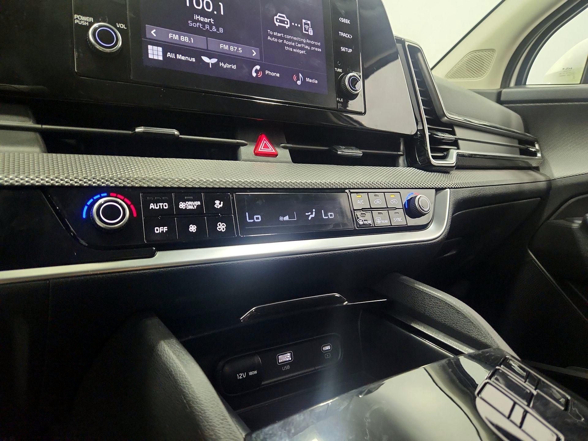 Thumbnail: 2023 Kia Sportage - 16