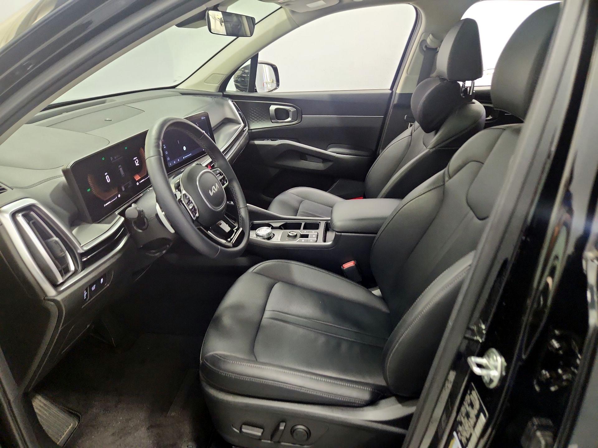 Thumbnail: 2025 Kia Sorento - 11