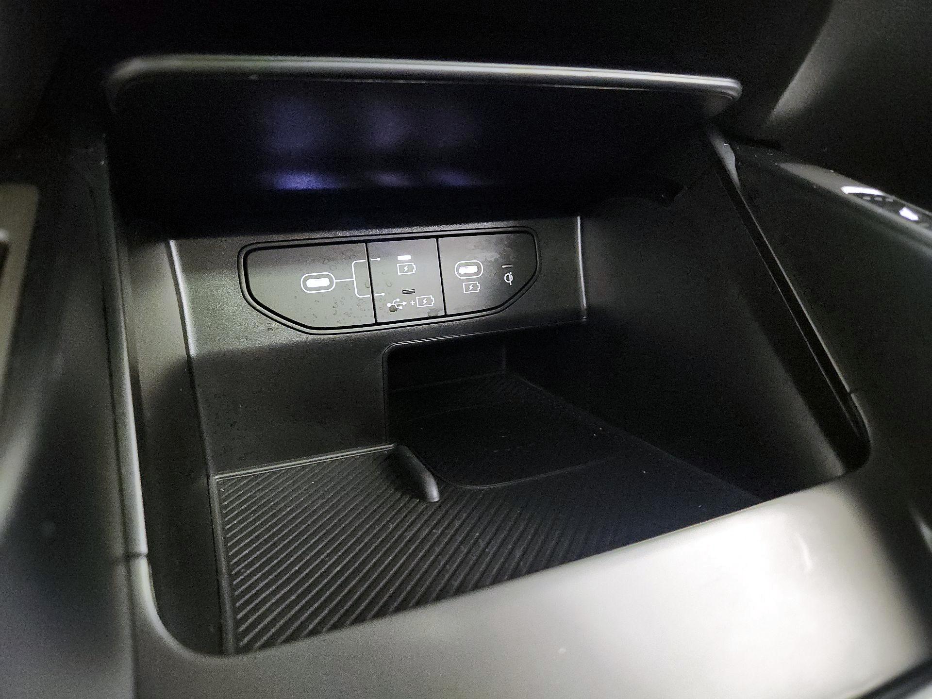 Thumbnail: 2025 Kia Sorento - 19