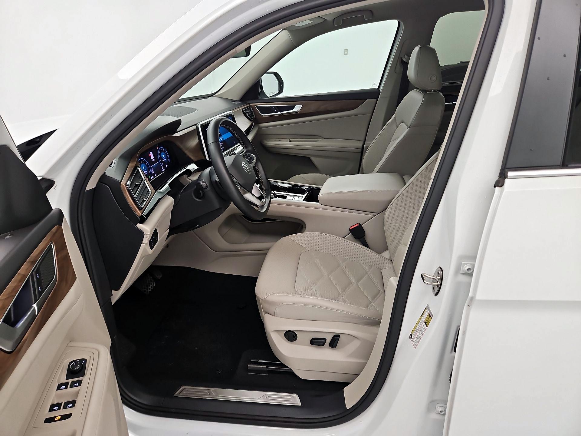 Thumbnail: 2024 Volkswagen Atlas - 11