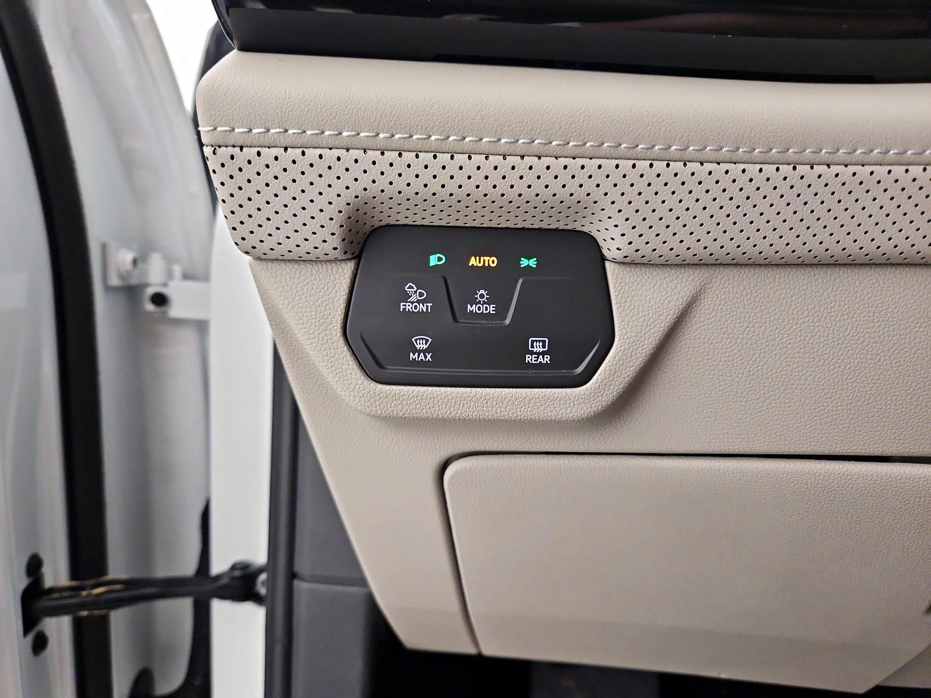 Thumbnail: 2024 Volkswagen Atlas - 13