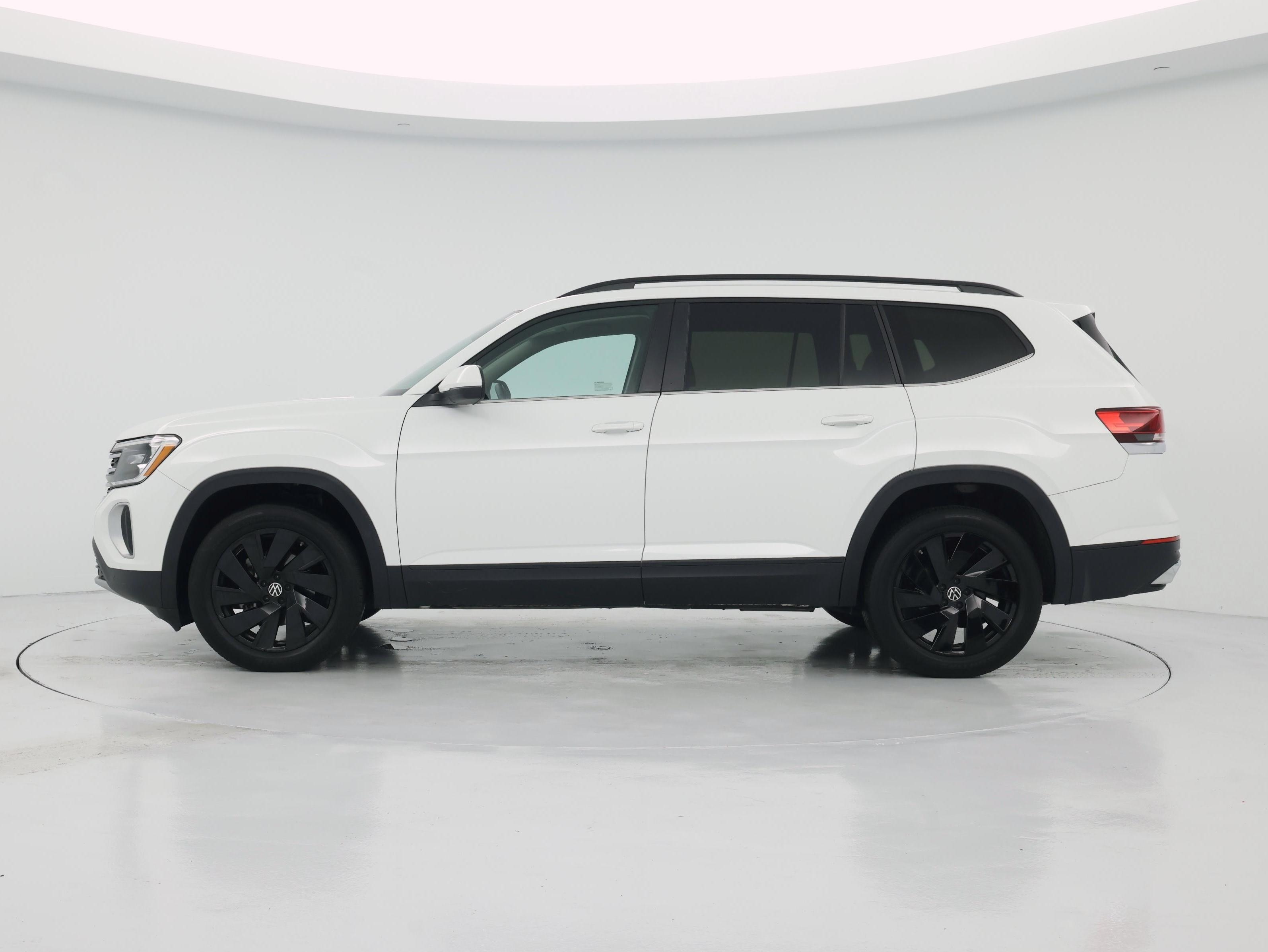 Thumbnail: 2024 Volkswagen Atlas - 3