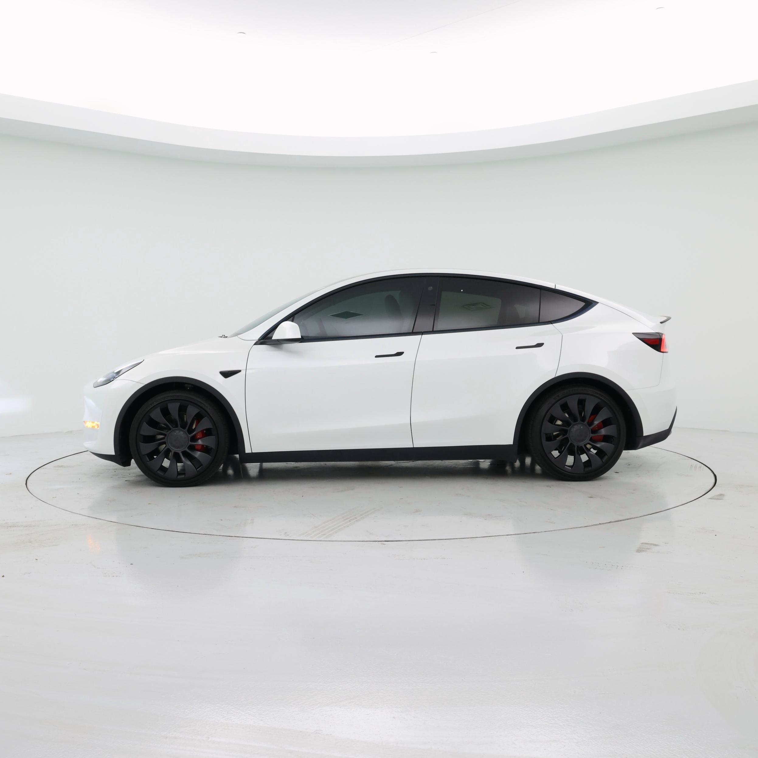 Thumbnail: 2023 Tesla Model Y - 3