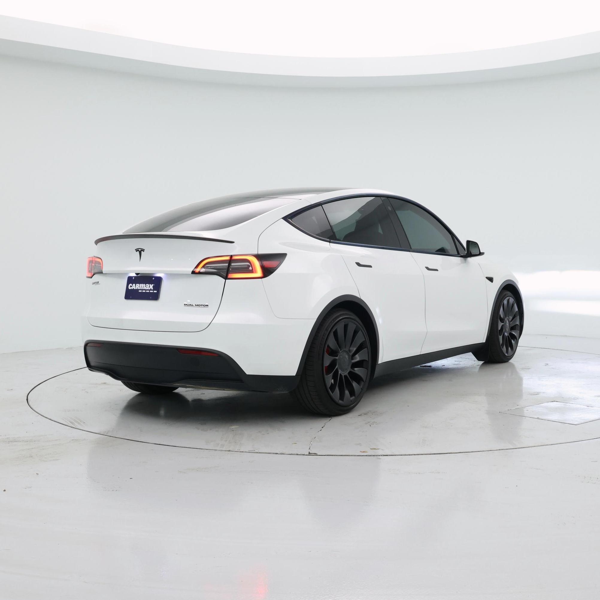 Thumbnail: 2023 Tesla Model Y - 8