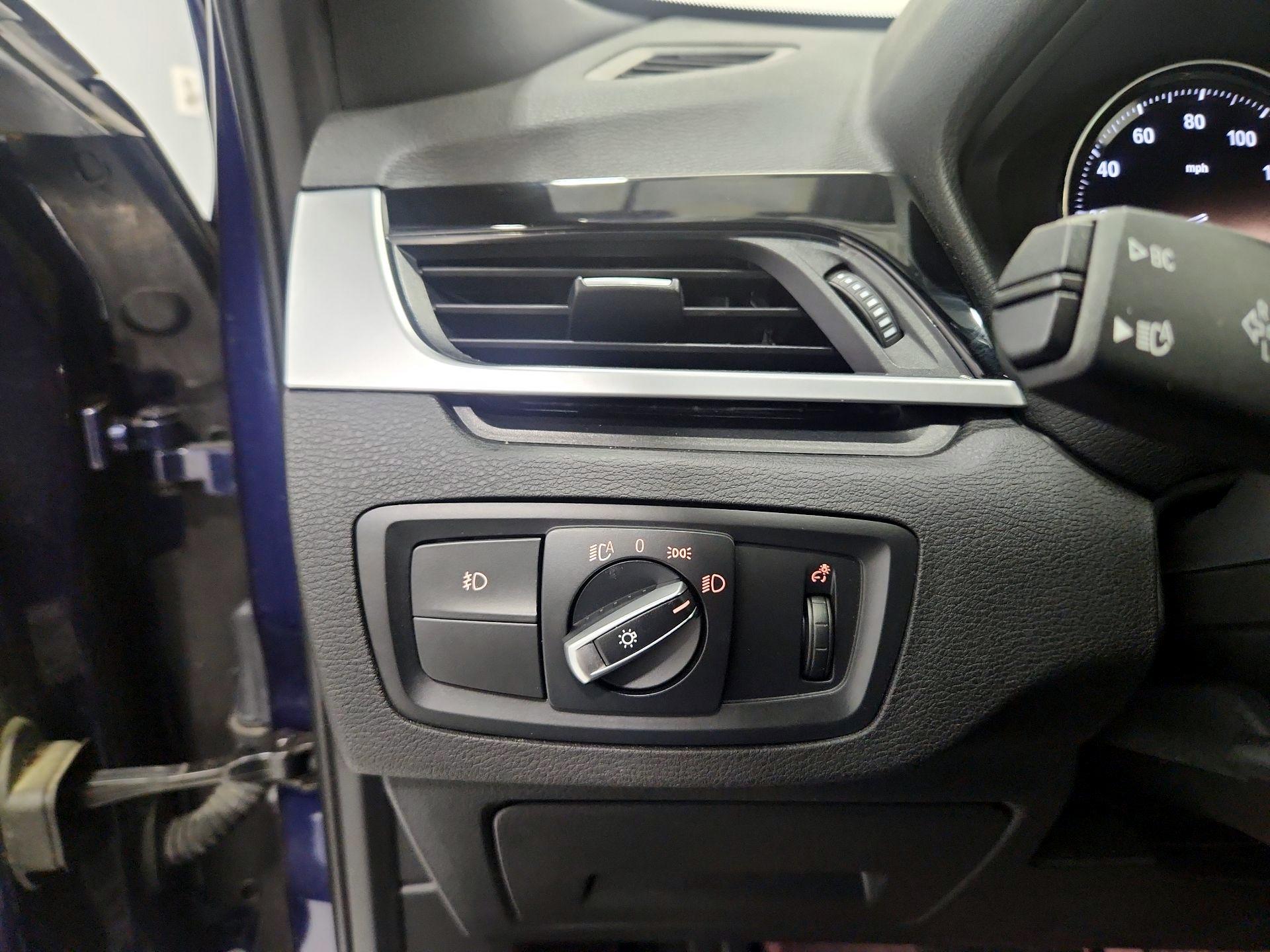 Thumbnail: 2019 BMW X1 - 13