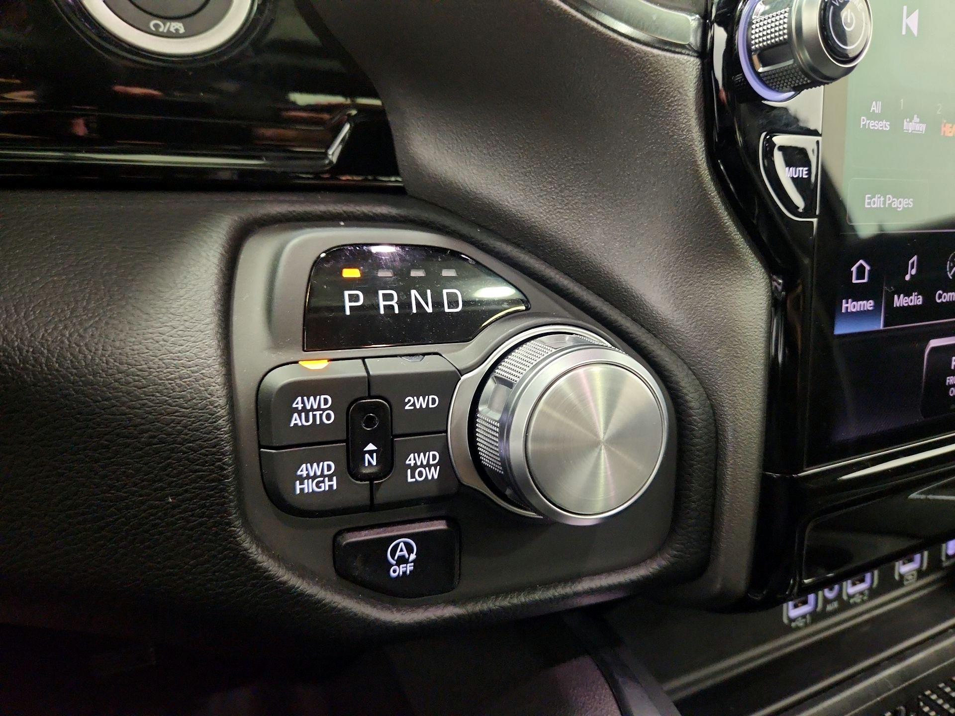 Thumbnail: 2026 RAM 1500 - 18