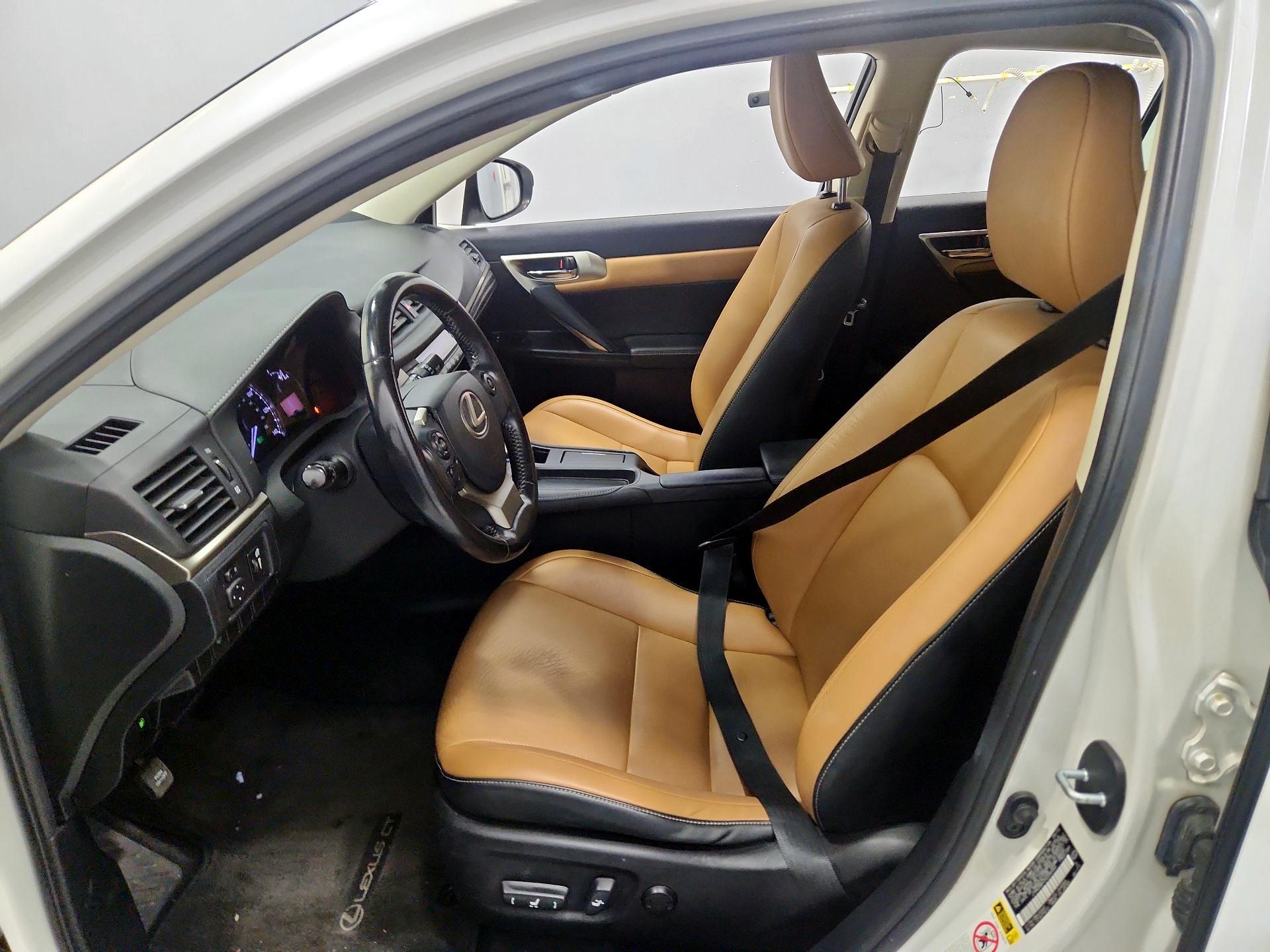 Thumbnail: 2016 Lexus CT - 11