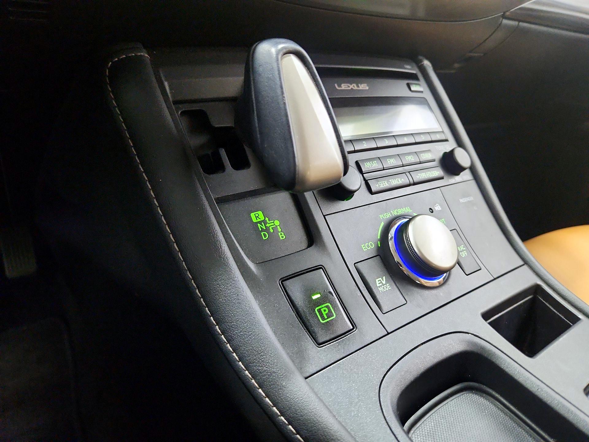 Thumbnail: 2016 Lexus CT - 17