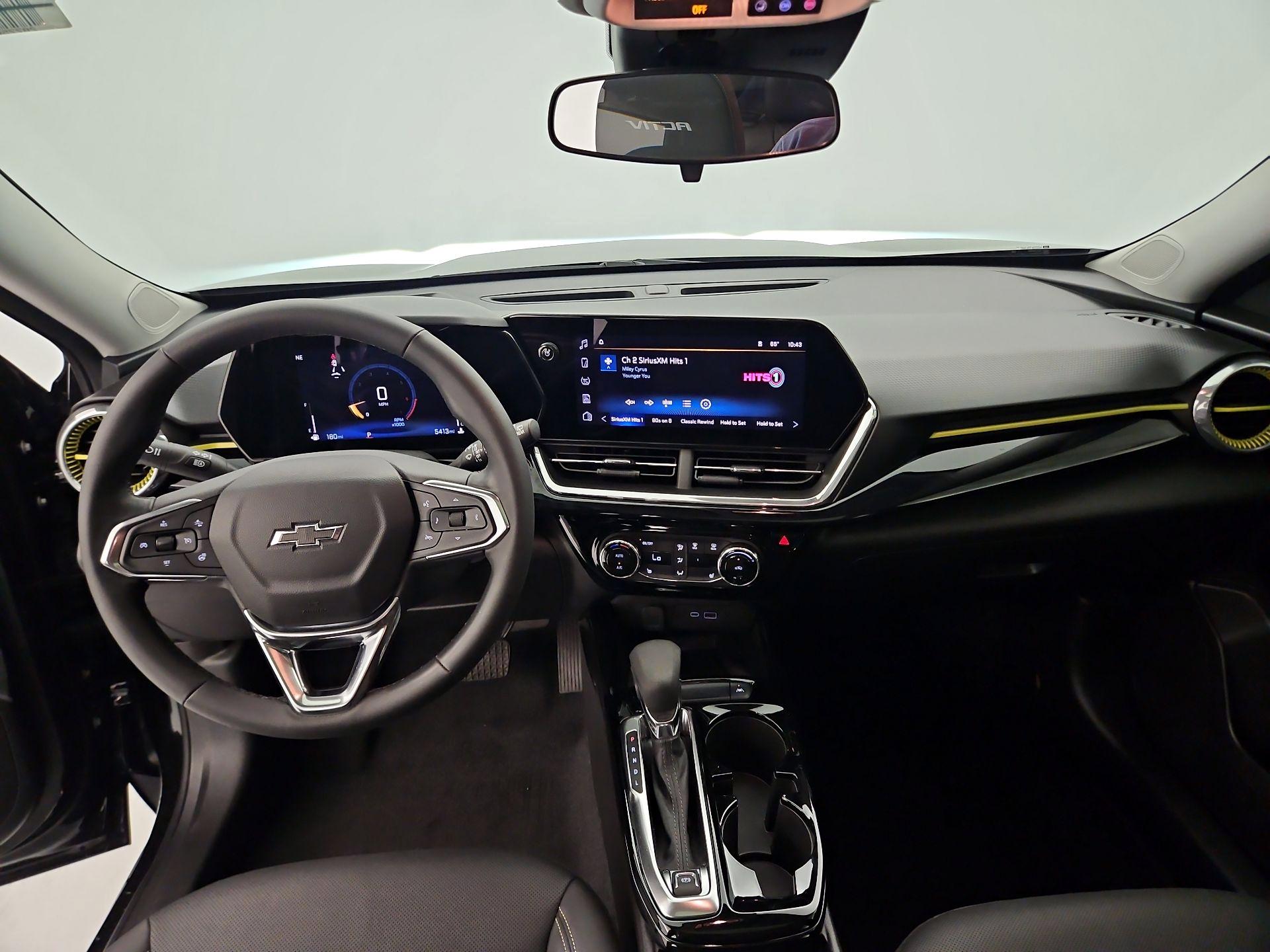 Thumbnail: 2025 Chevrolet Trax - 9