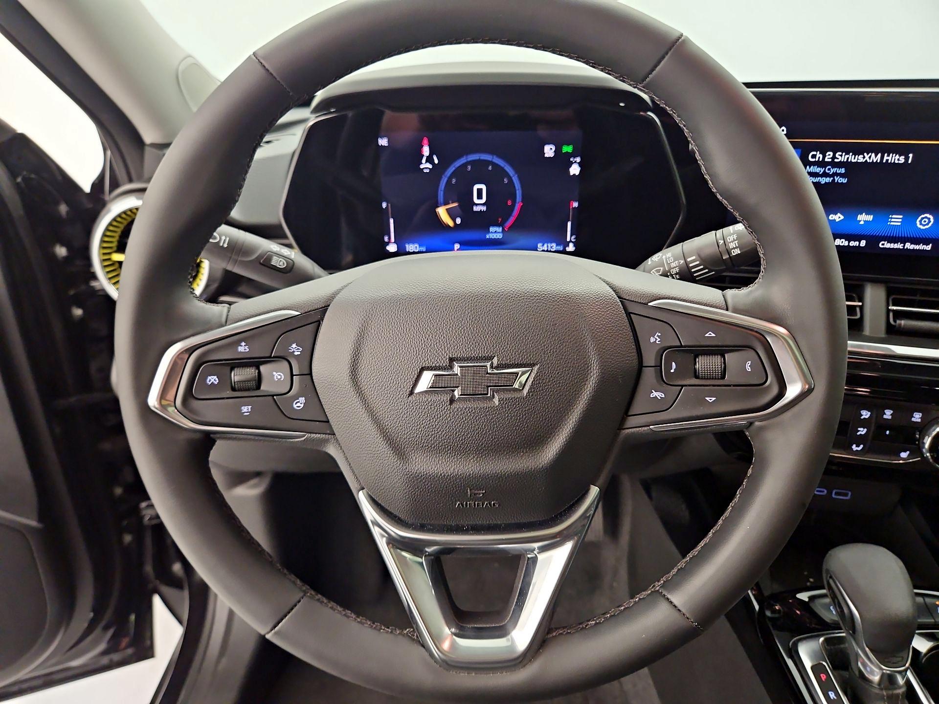 Thumbnail: 2025 Chevrolet Trax - 10