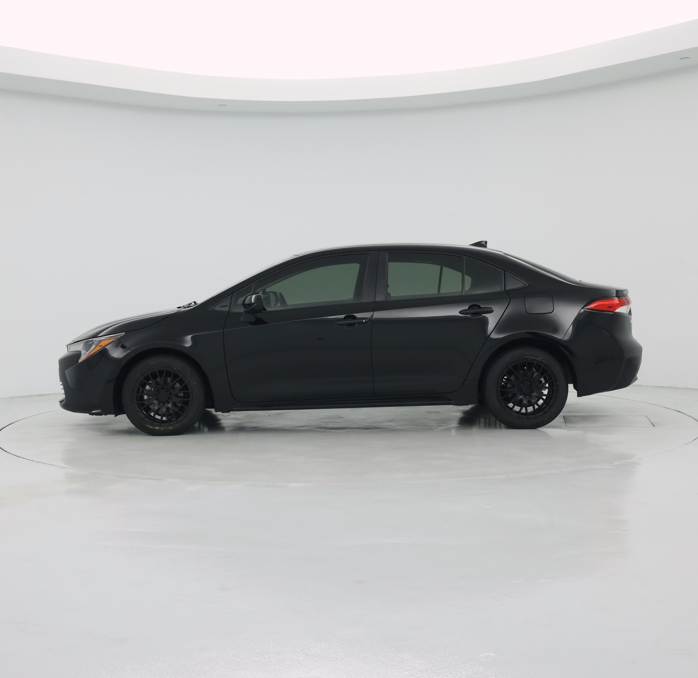 Thumbnail: 2023 Toyota Corolla - 3
