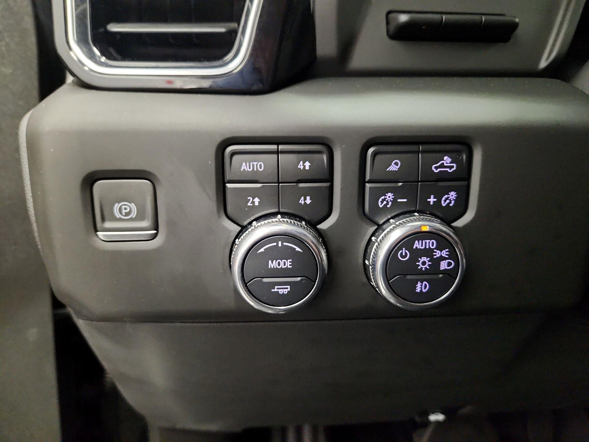 Thumbnail: 2023 GMC Sierra 1500 - 13