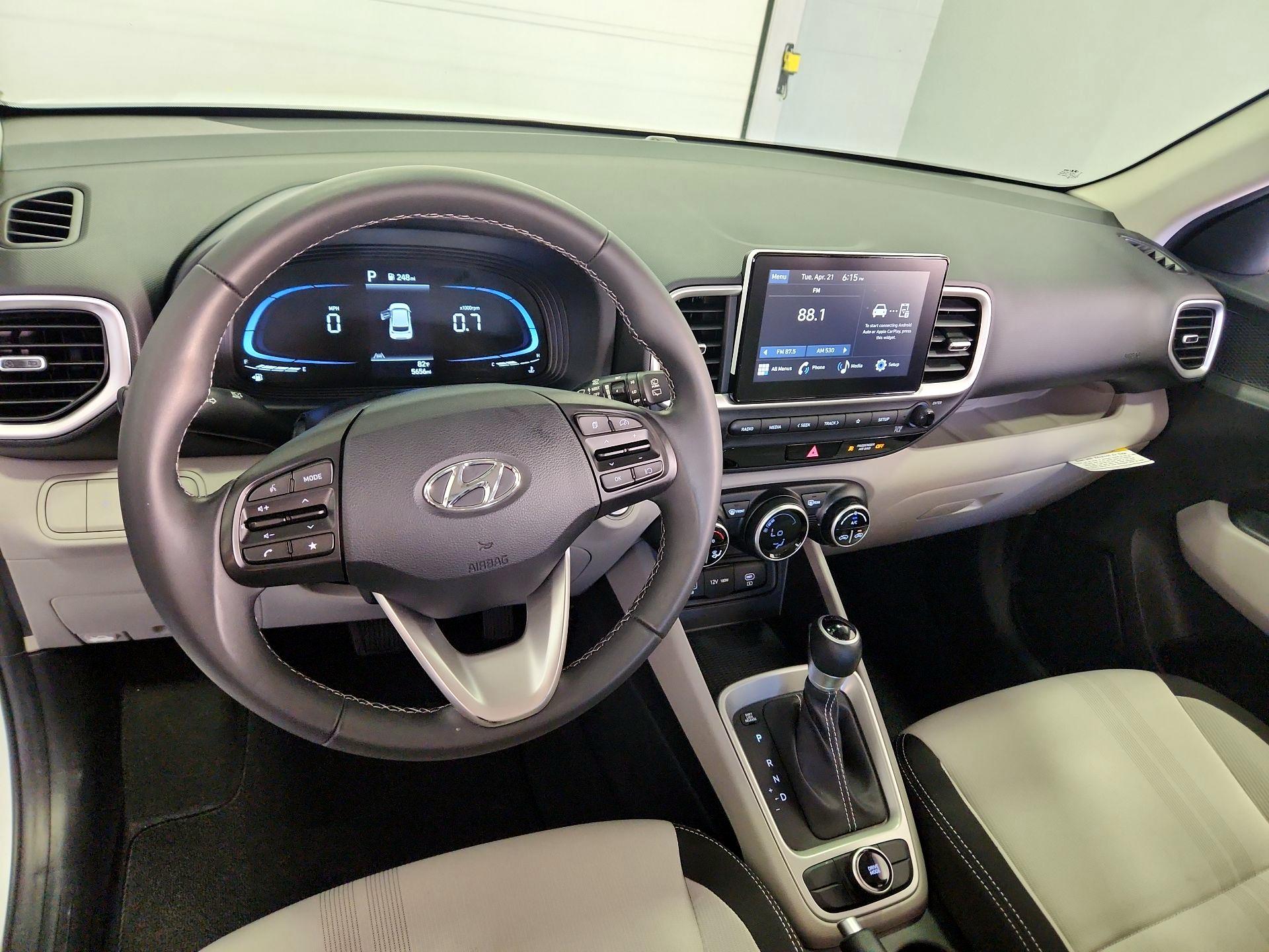 Thumbnail: 2025 Hyundai Venue - 9