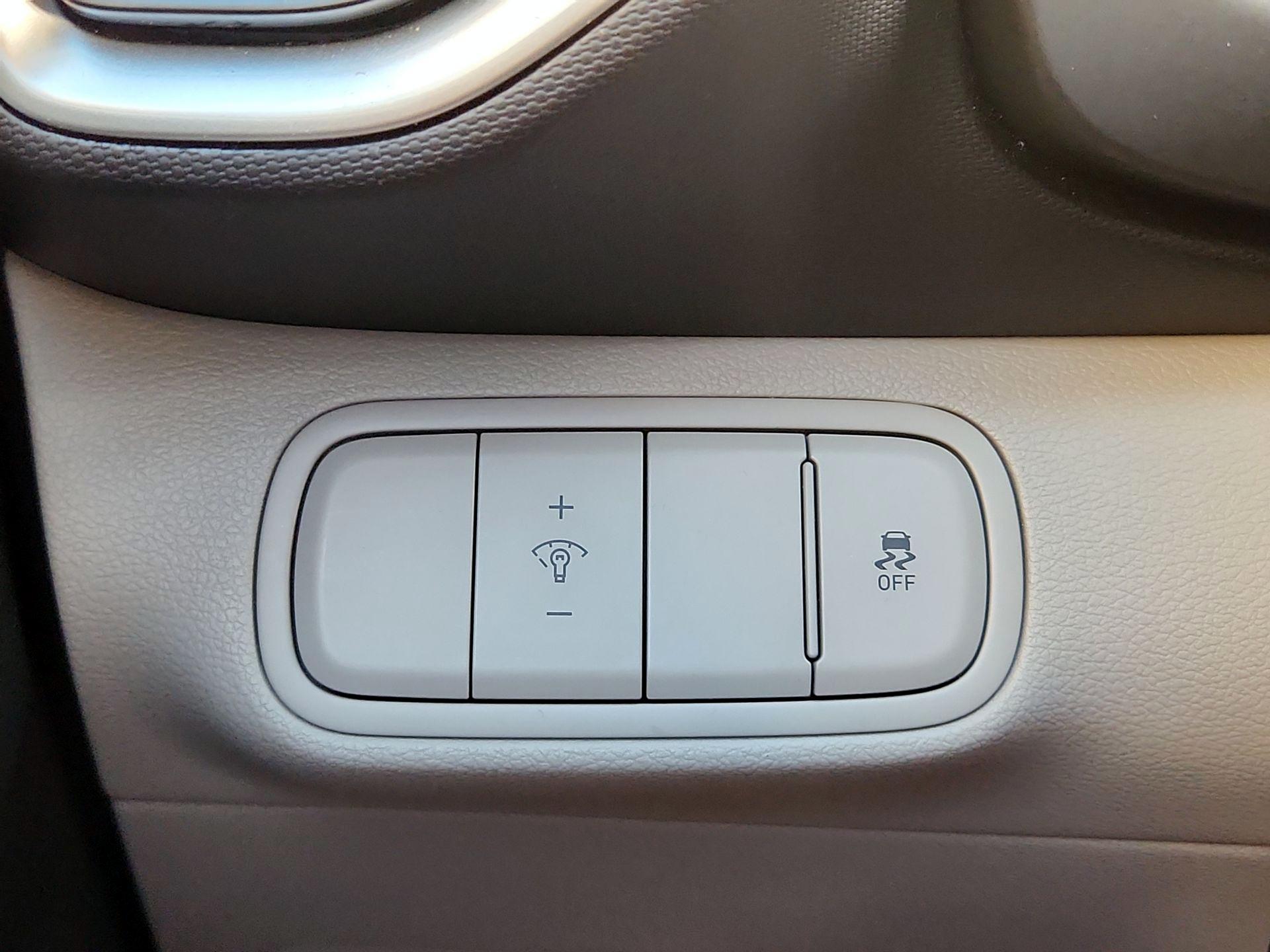 Thumbnail: 2025 Hyundai Venue - 13