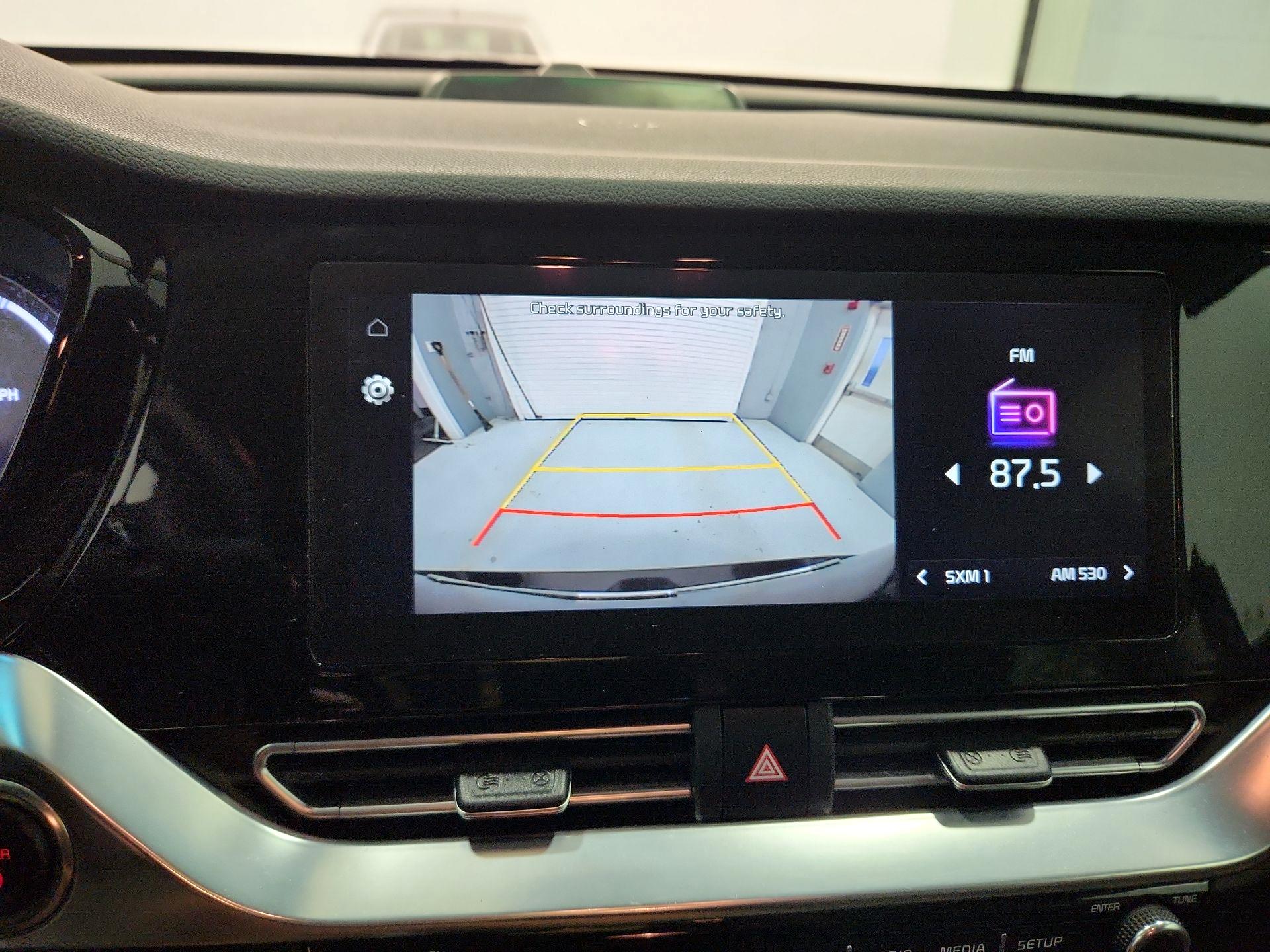 Thumbnail: 2022 Kia Niro - 15