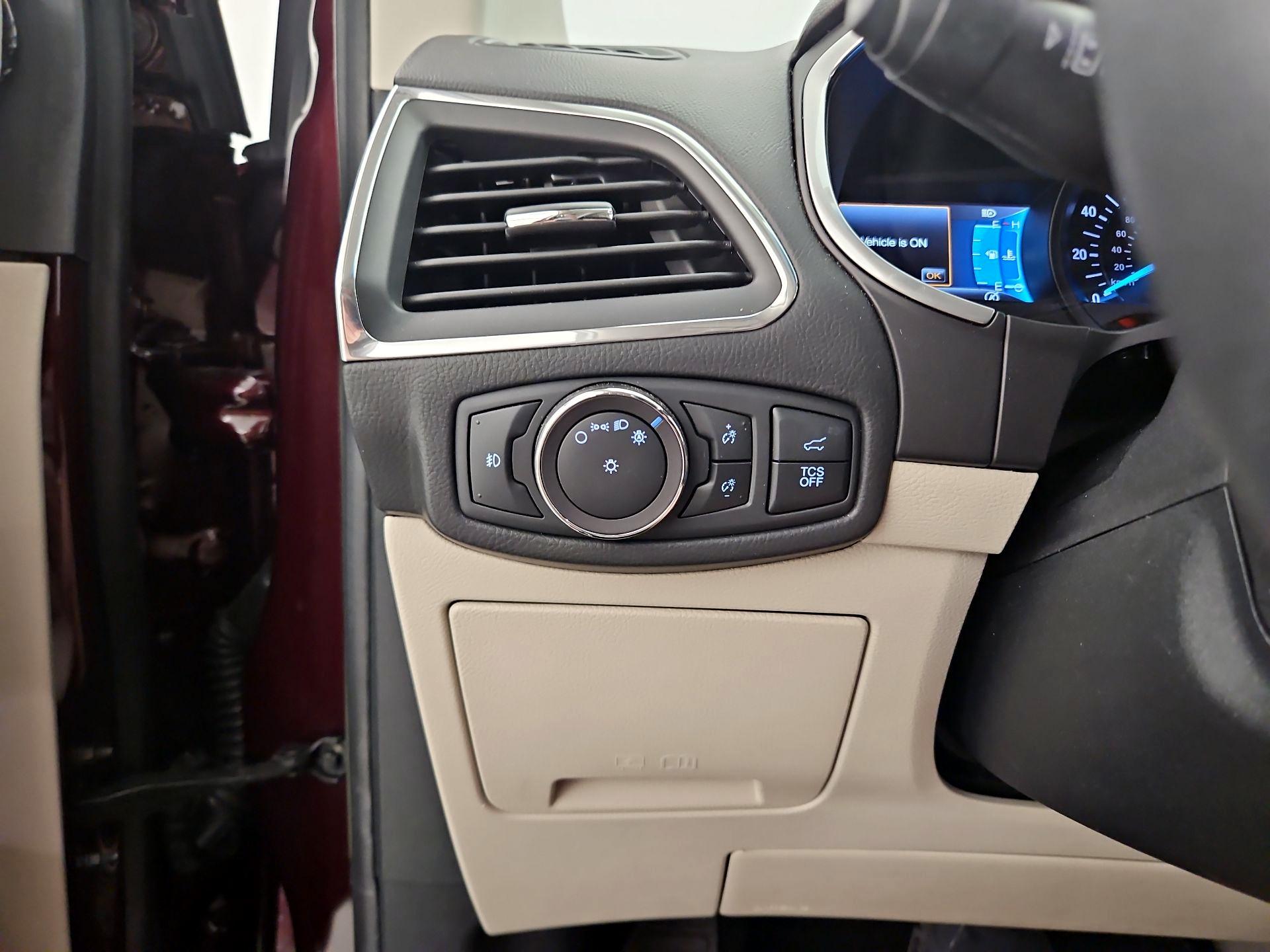 Thumbnail: 2019 Ford Edge - 13