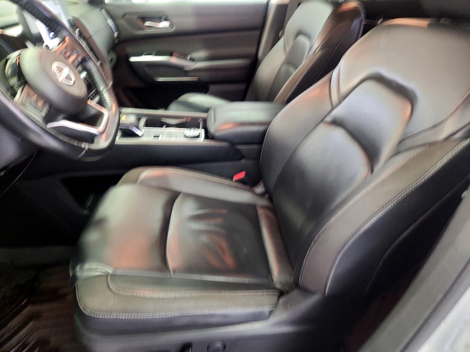 2023 Nissan Pathfinder SL - Photo 11