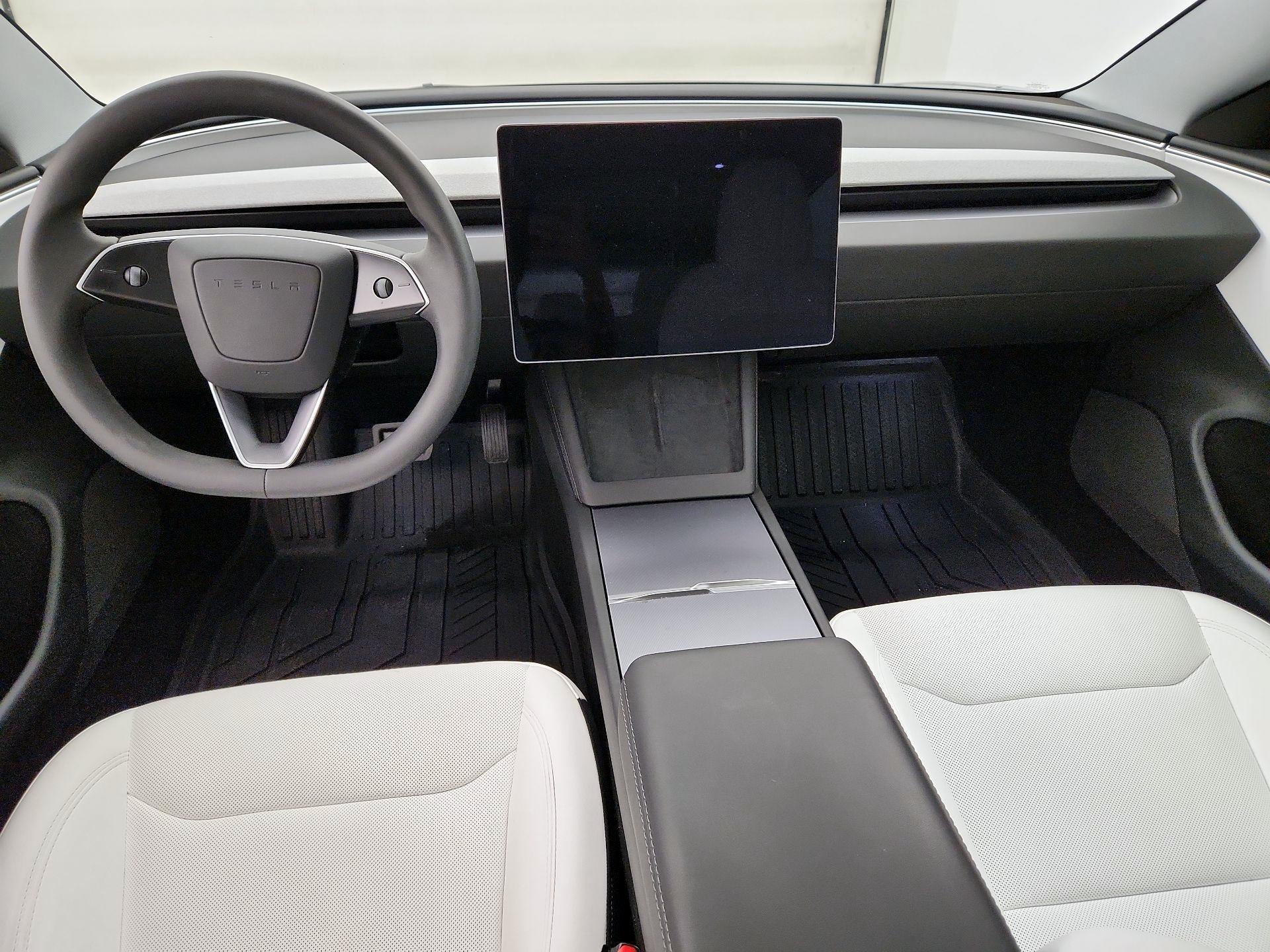 Thumbnail: 2025 Tesla Model 3 - 9