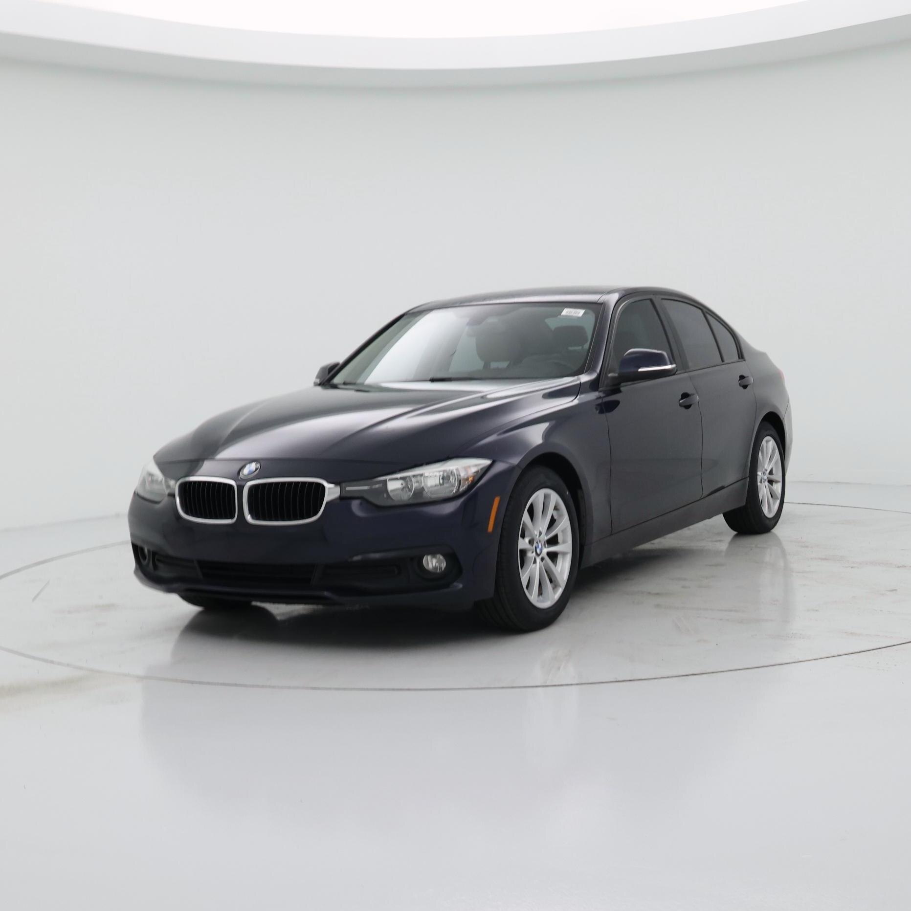 Thumbnail: 2017 BMW 3 Series - 4