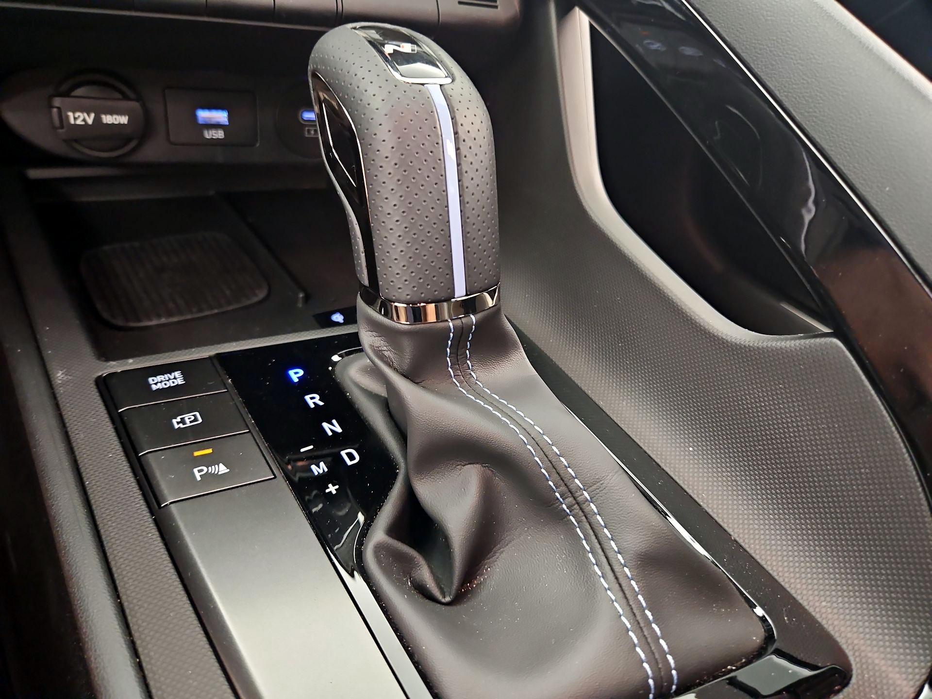Thumbnail: 2025 Hyundai Elantra - 18