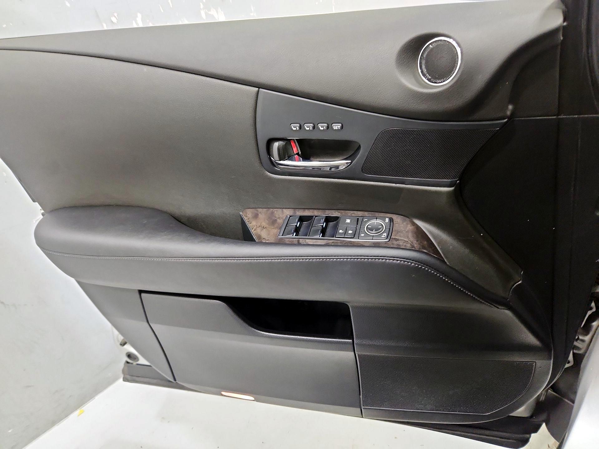 Thumbnail: 2015 Lexus RX - 12