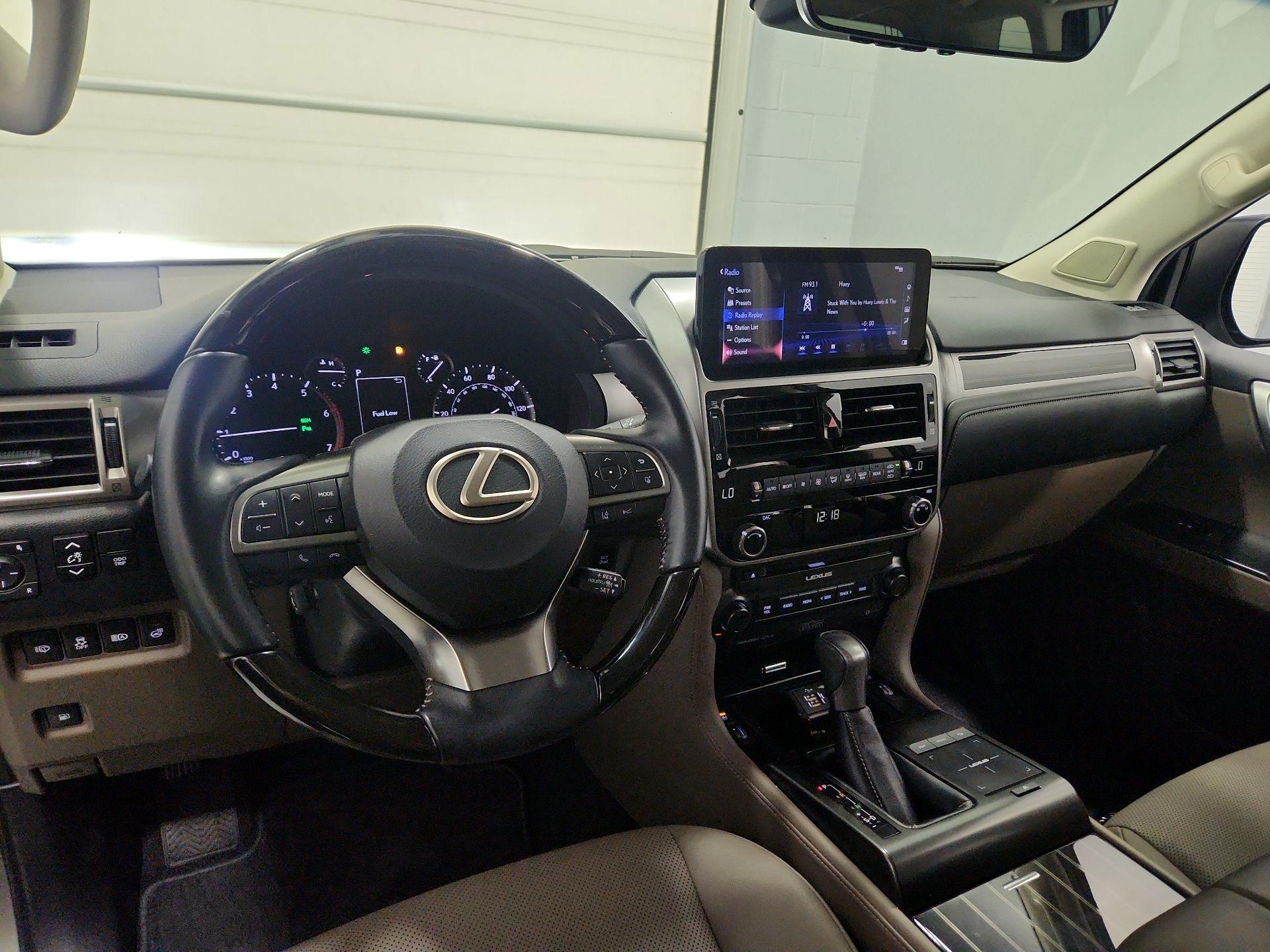 Thumbnail: 2023 Lexus GX - 9