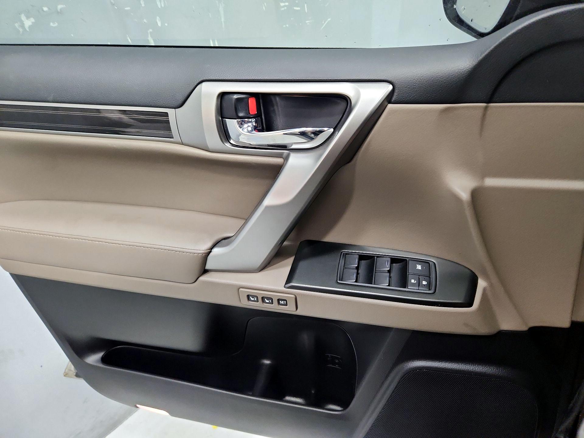 Thumbnail: 2023 Lexus GX - 12