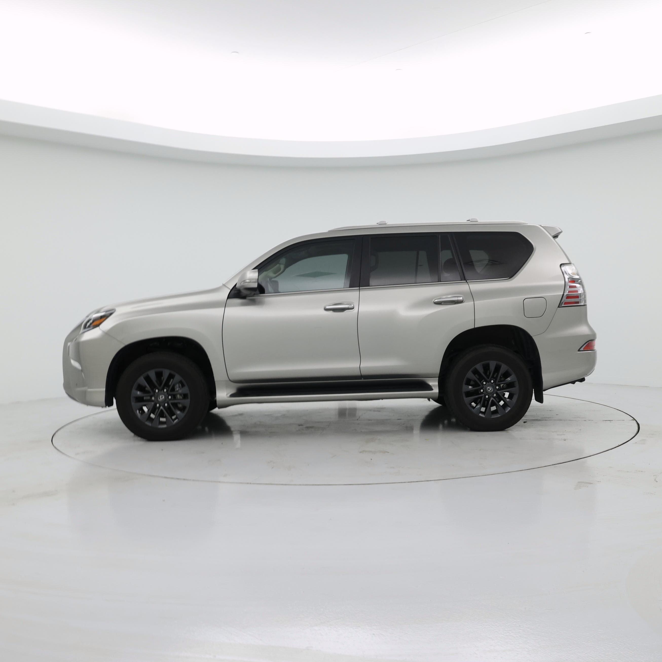 Thumbnail: 2023 Lexus GX - 3