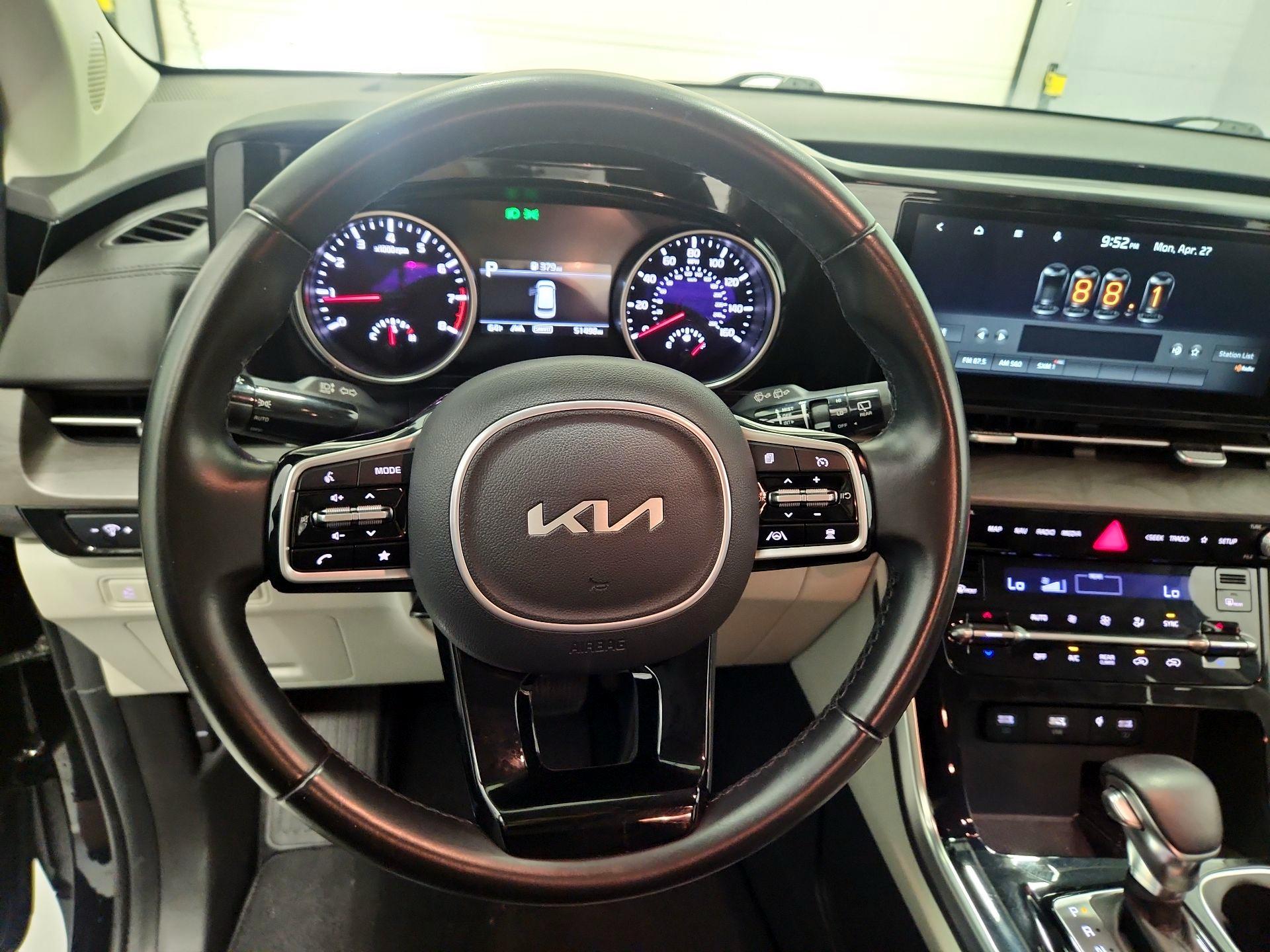 Thumbnail: 2022 Kia Carnival - 10