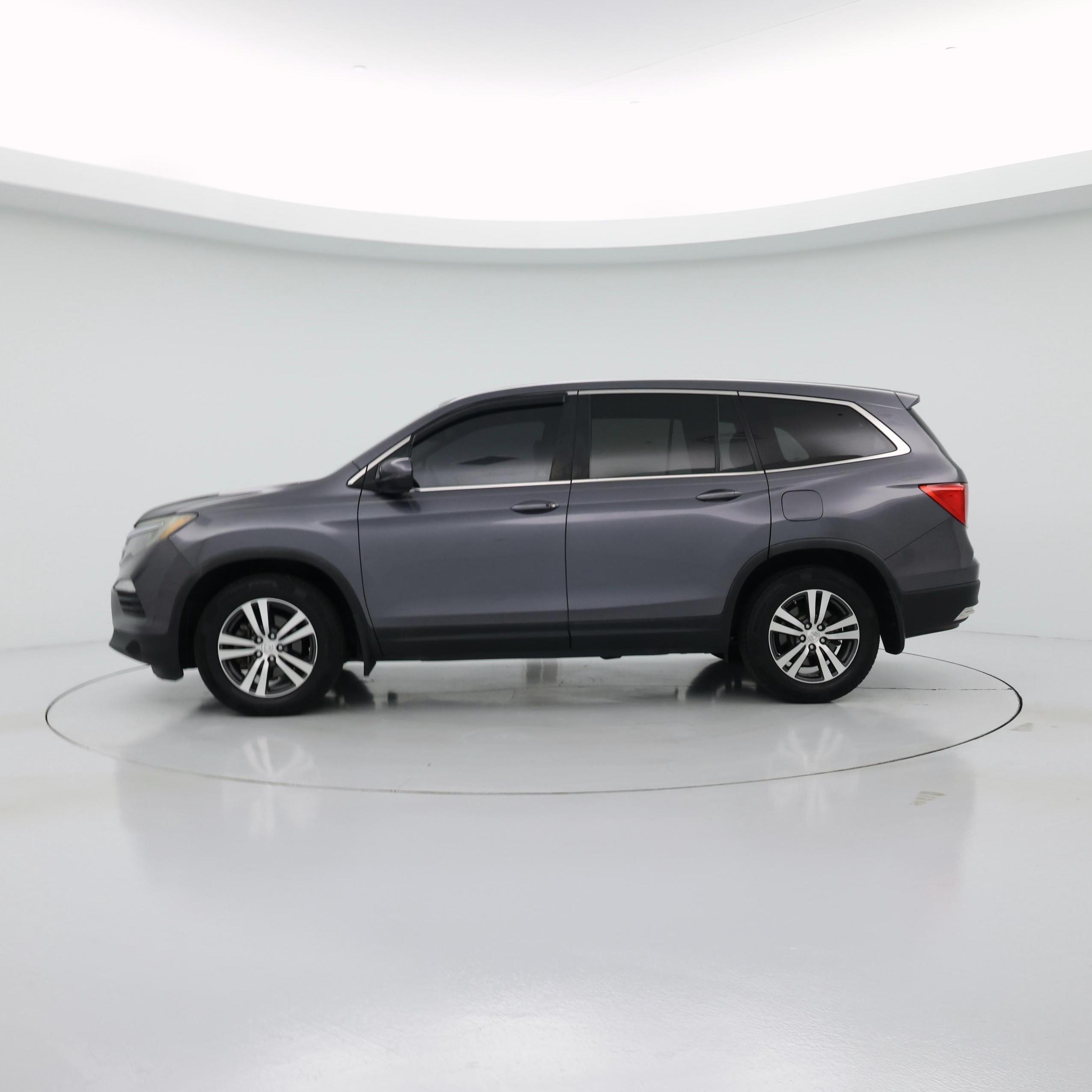 Thumbnail: 2018 Honda Pilot - 3