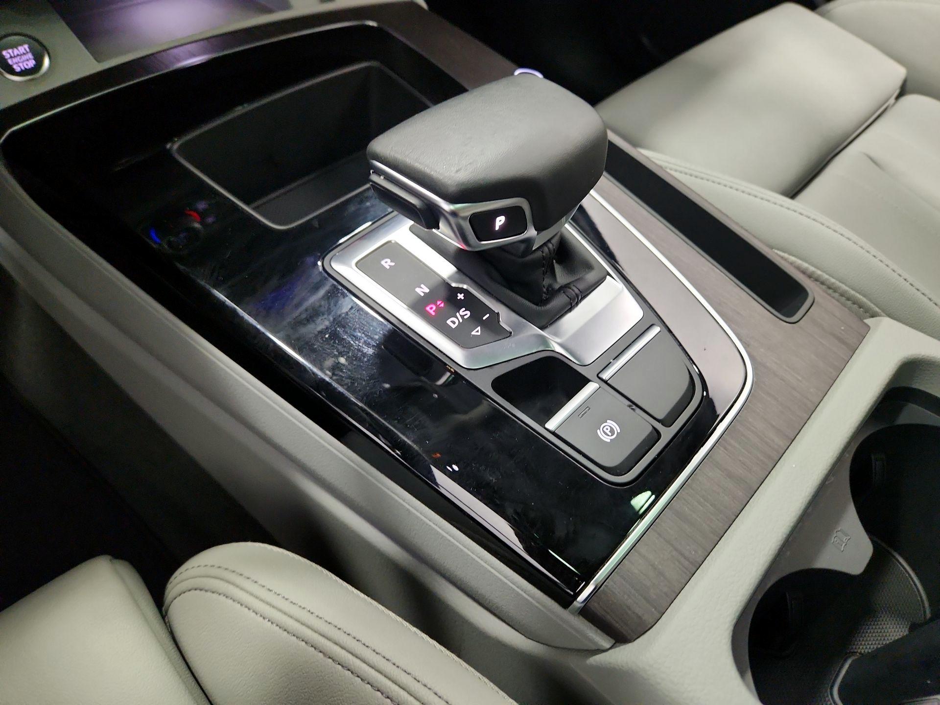 Thumbnail: 2024 Audi Q5 - 17