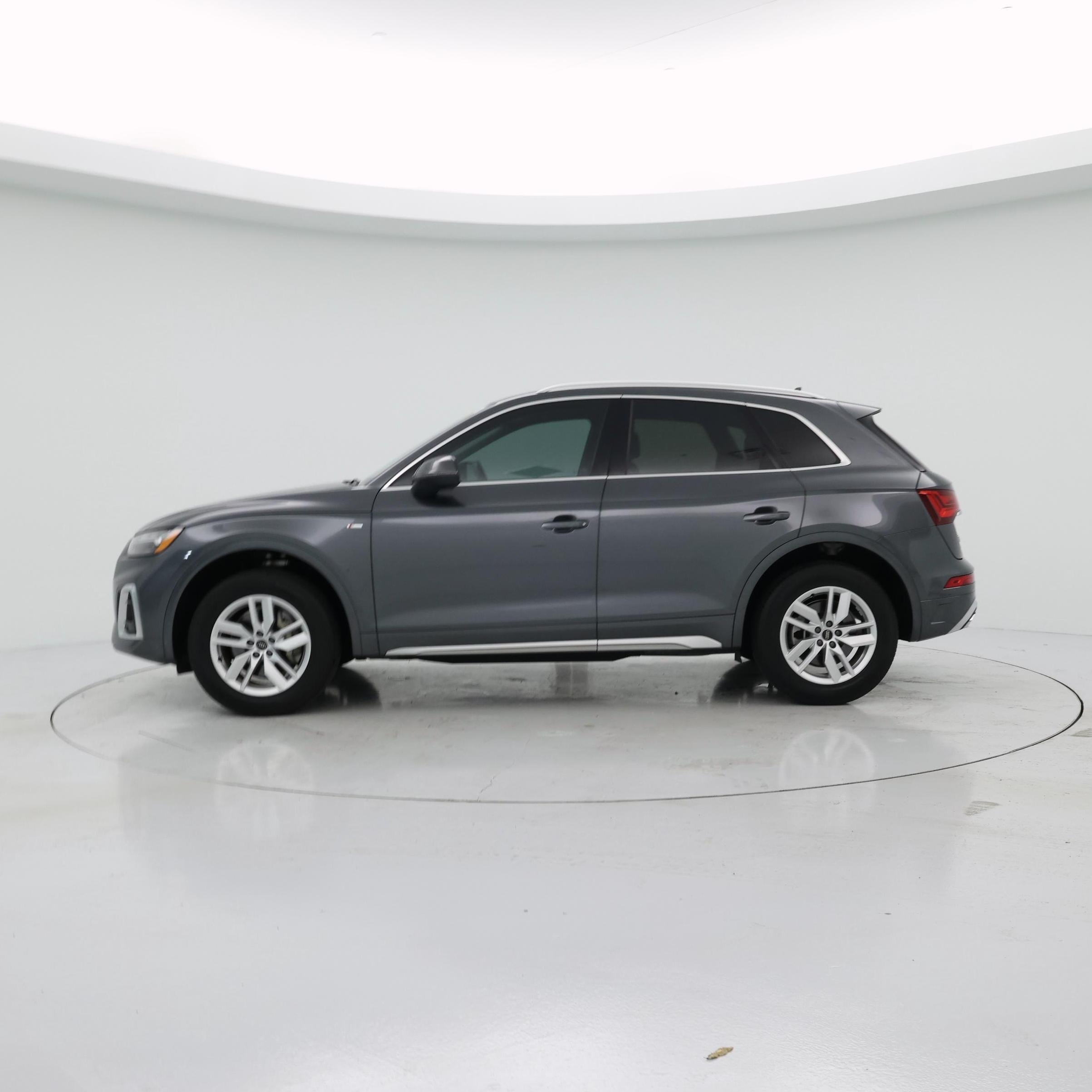 Thumbnail: 2024 Audi Q5 - 3
